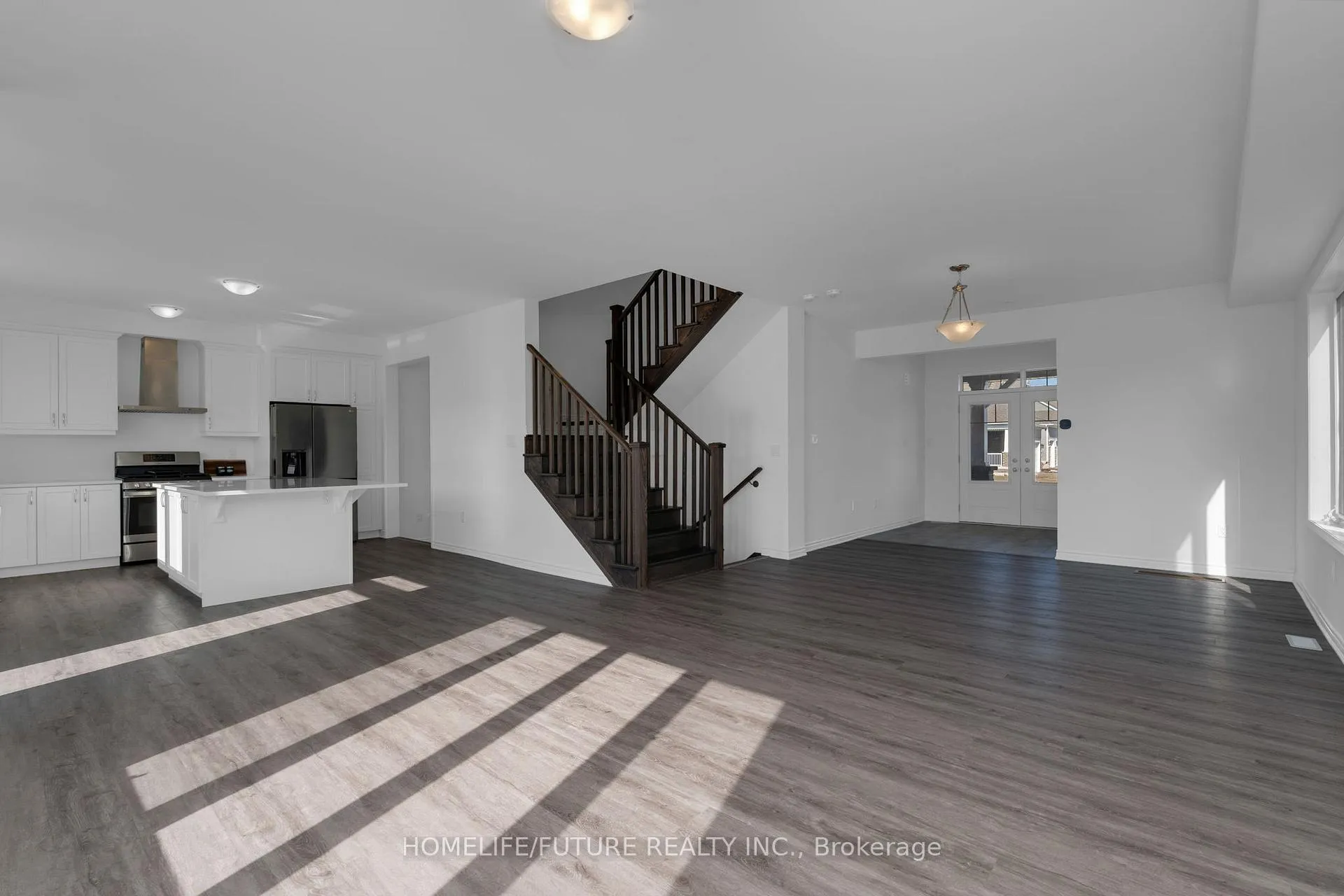Photo 4 of 1 Dyer Crescent, Bracebridge, Macaulay — HOMEH
