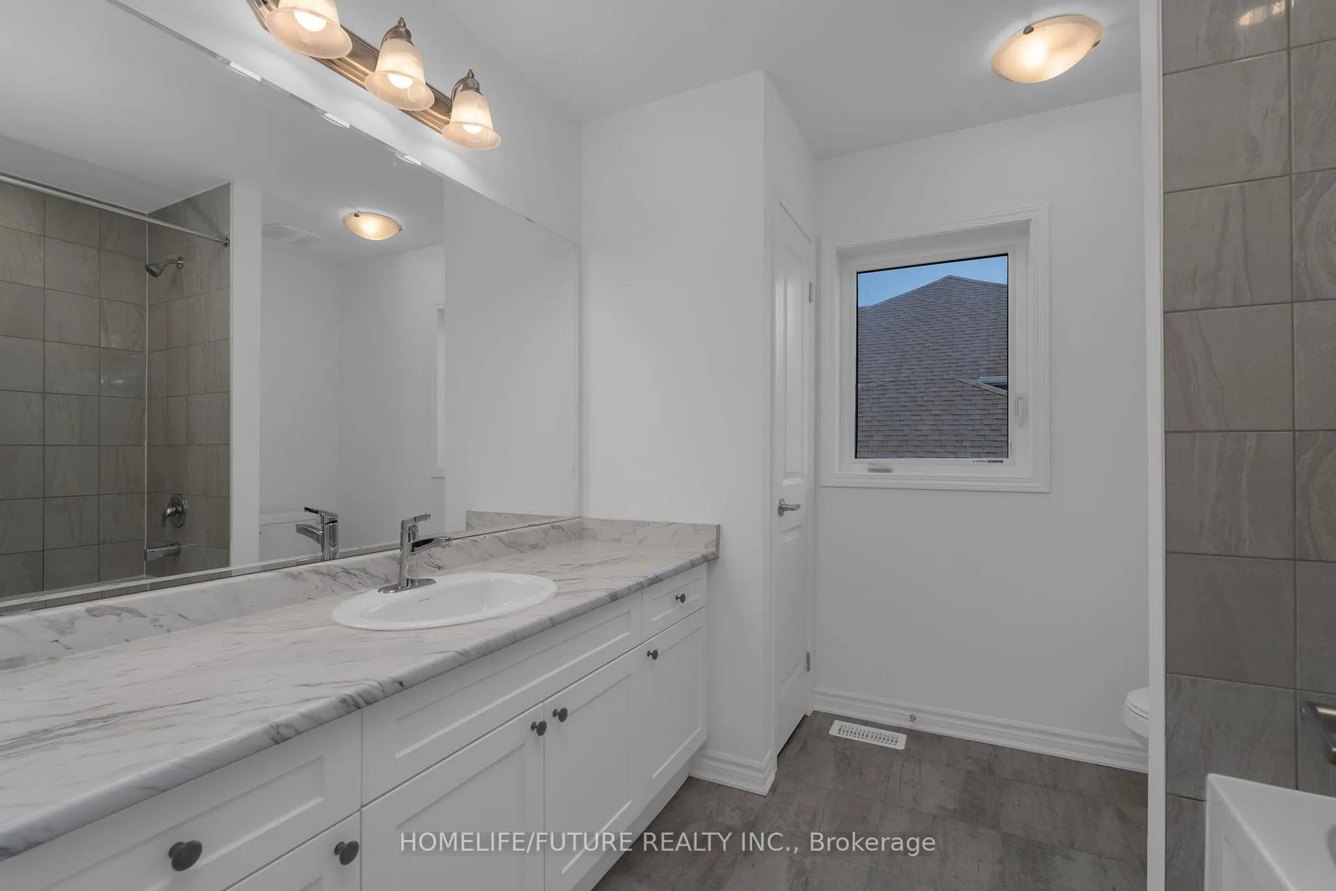 Photo 20 of 1 Dyer Crescent, Bracebridge, Macaulay — HOMEH