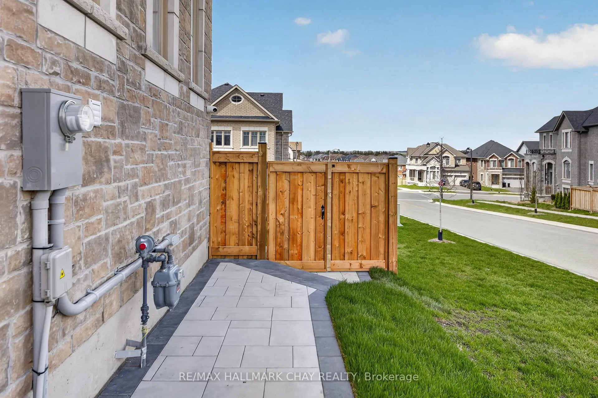 Photo 4 of Unit Basement, 63 Janes Crescent, New Tecumseth, Rural New Tecumseth — HOMEH
