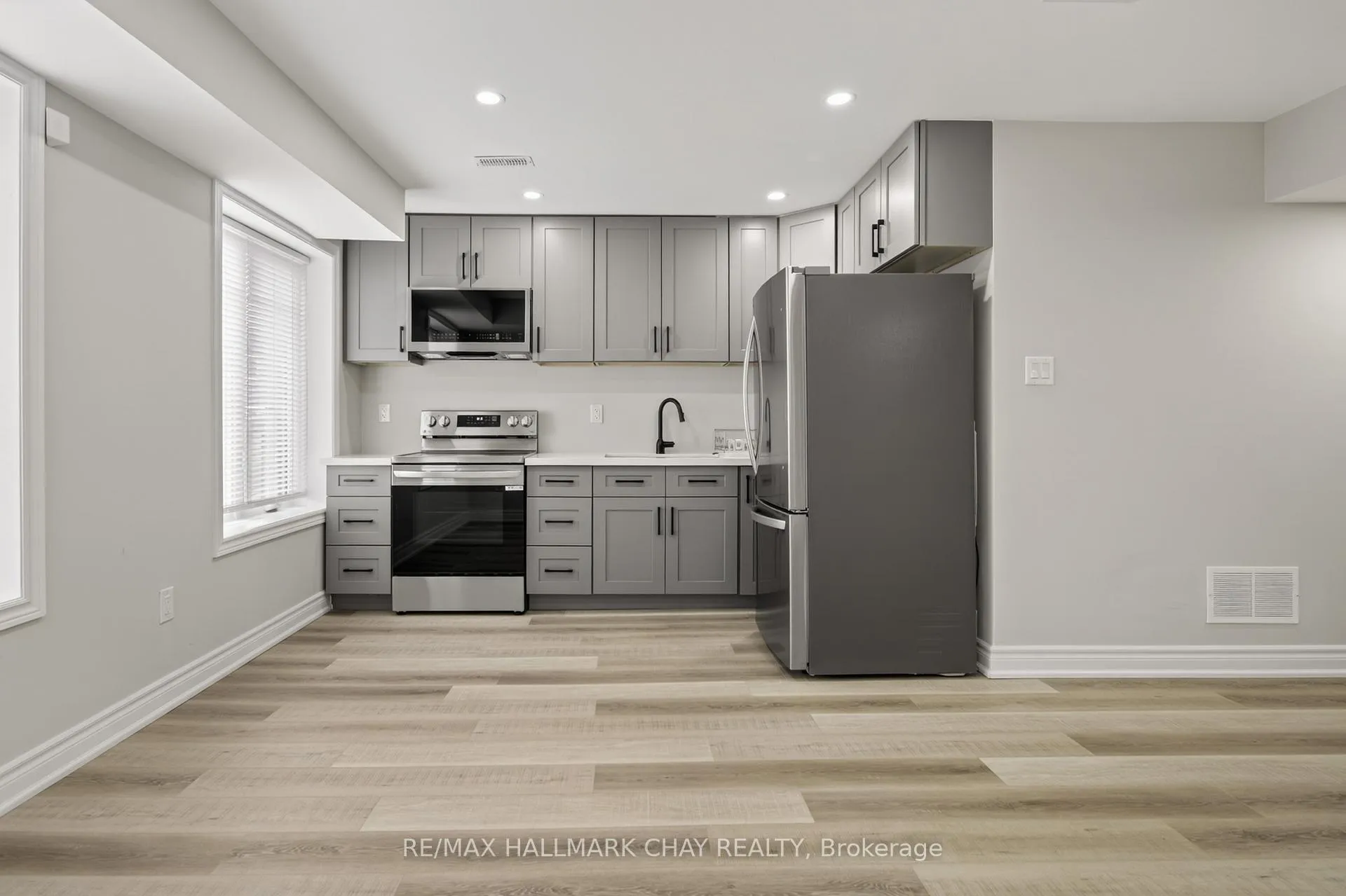 Photo 10 of Unit Basement, 63 Janes Crescent, New Tecumseth, Rural New Tecumseth — HOMEH