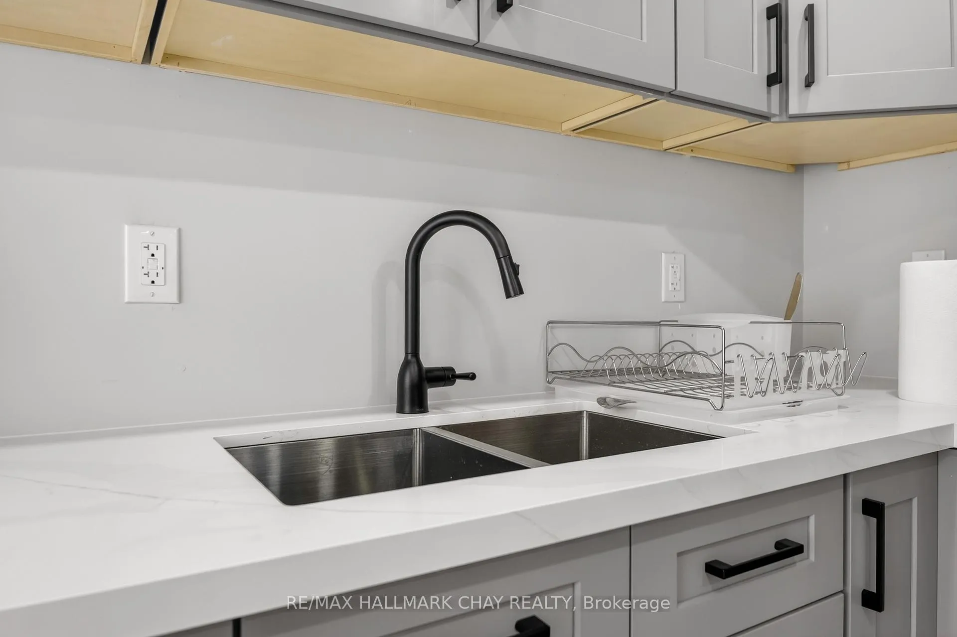 Photo 14 of Unit Basement, 63 Janes Crescent, New Tecumseth, Rural New Tecumseth — HOMEH