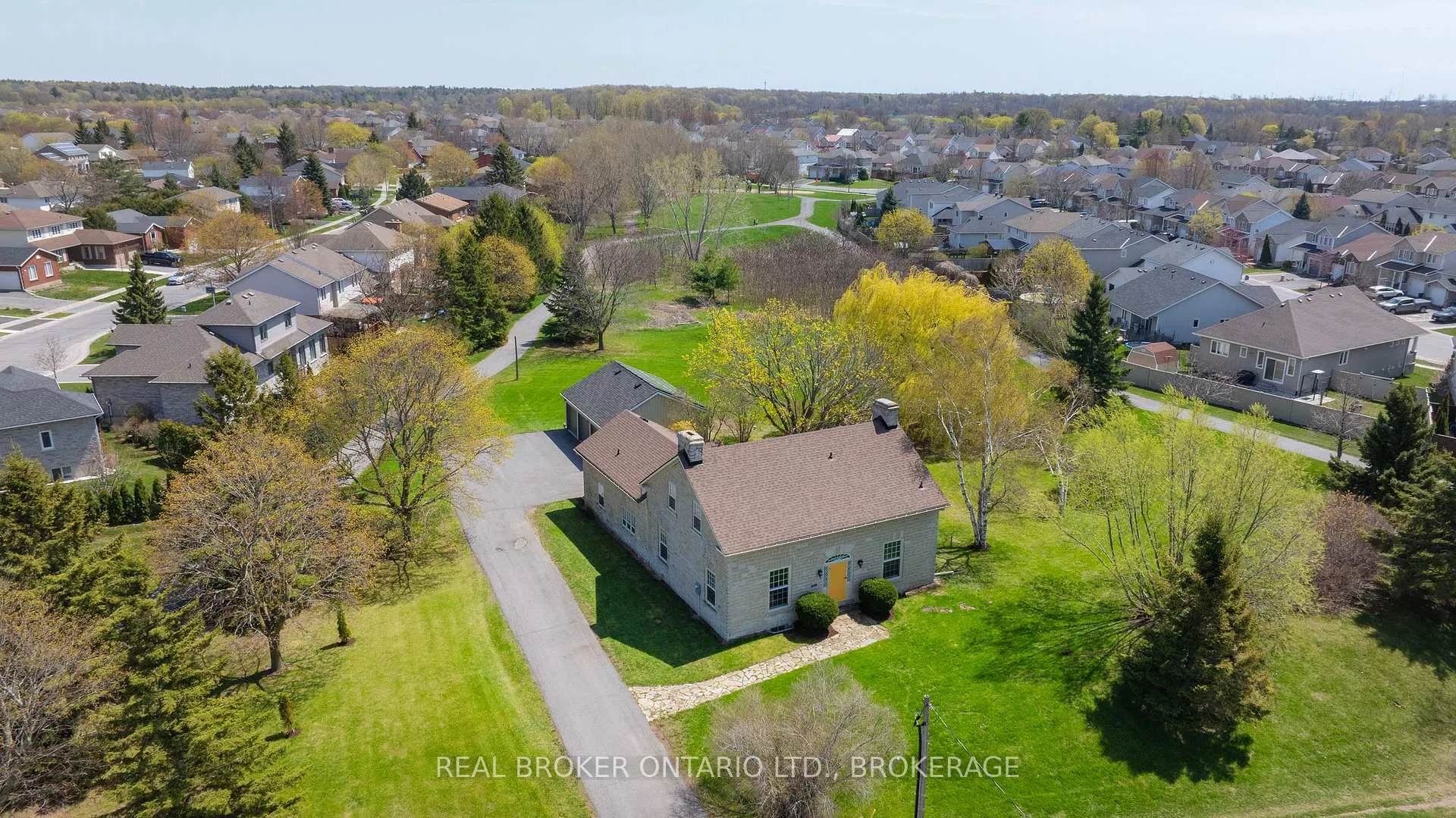 Photo 1 of 1069 Highway 15, Kingston, Kingston East (Incl Barret Crt) — HOMEH