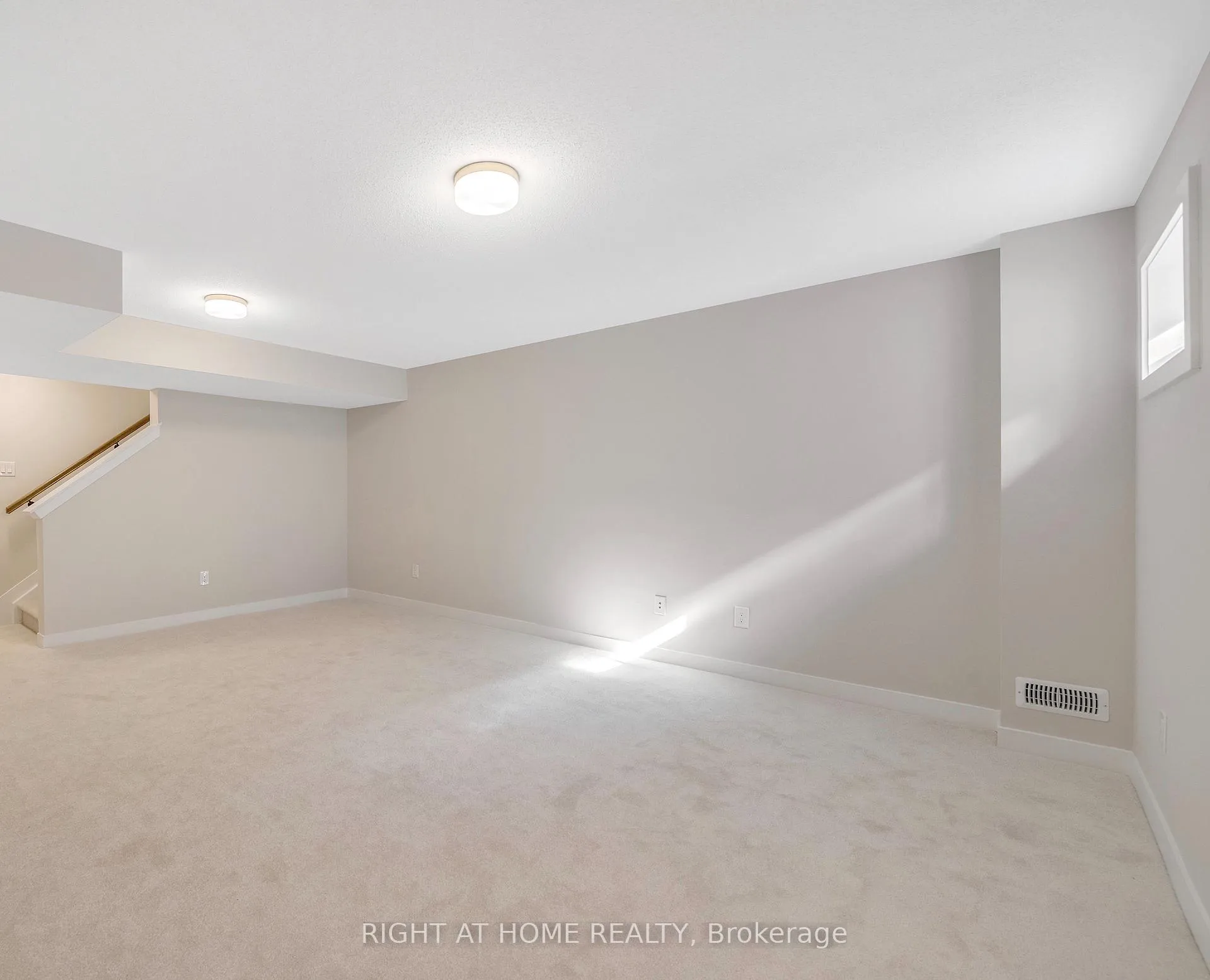 Photo 12 of 432 Epoch Street, Ottawa, Barrhaven - Half Moon Bay — HOMEH