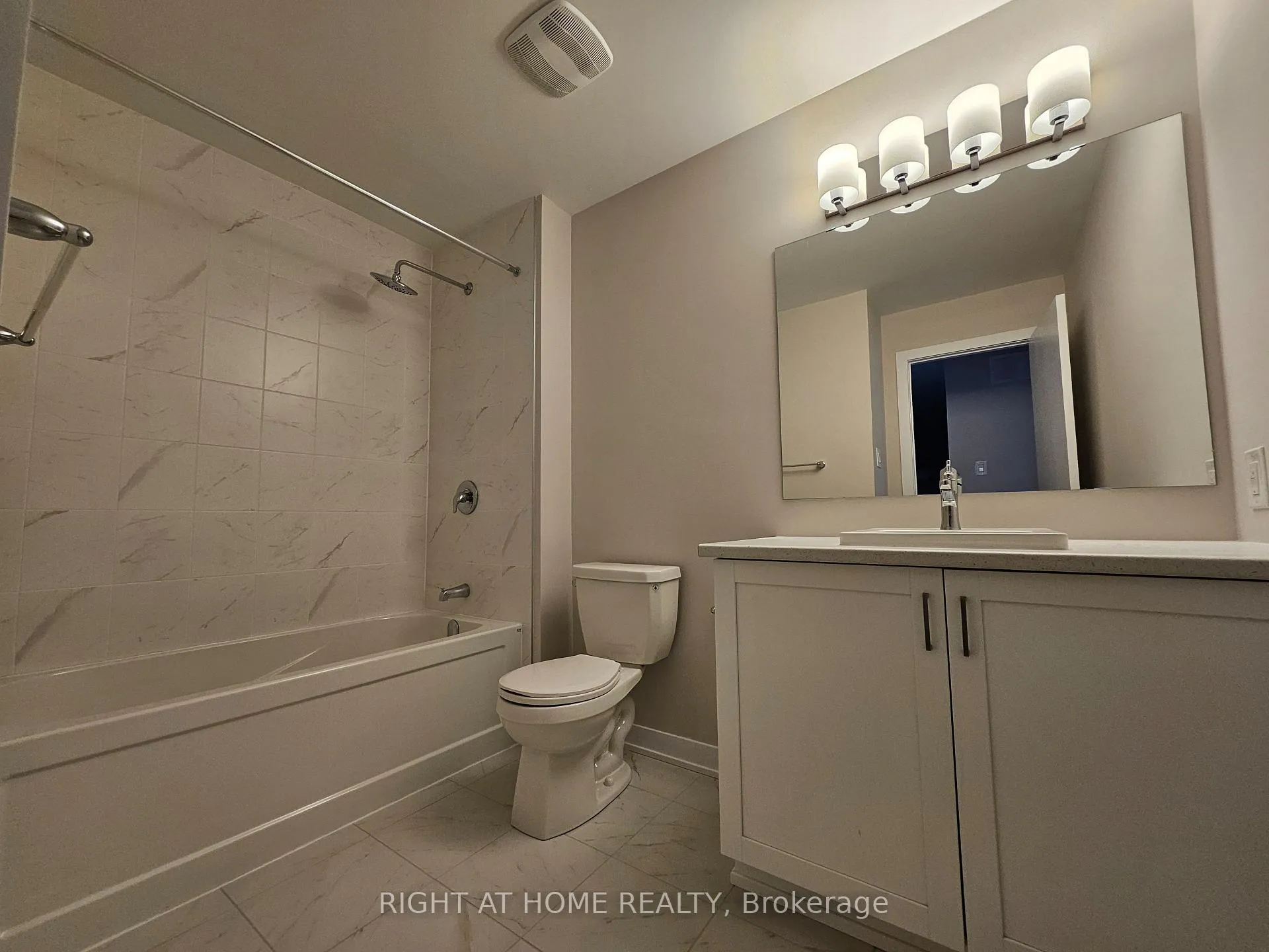 Photo 13 of 432 Epoch Street, Ottawa, Barrhaven - Half Moon Bay — HOMEH