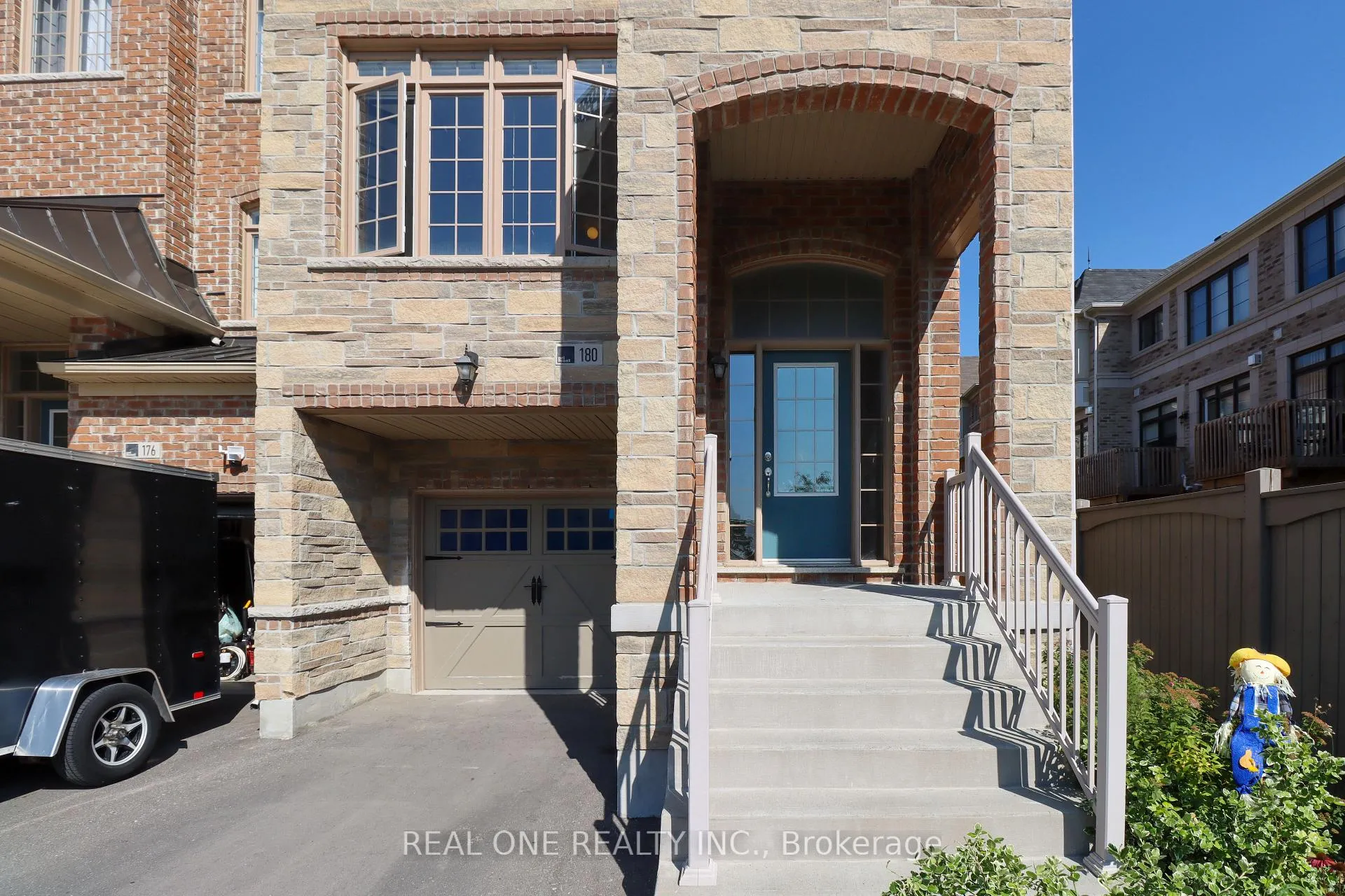 Photo 2 of 180 Sunset Terrace, Vaughan, Vellore Village — HOMEH