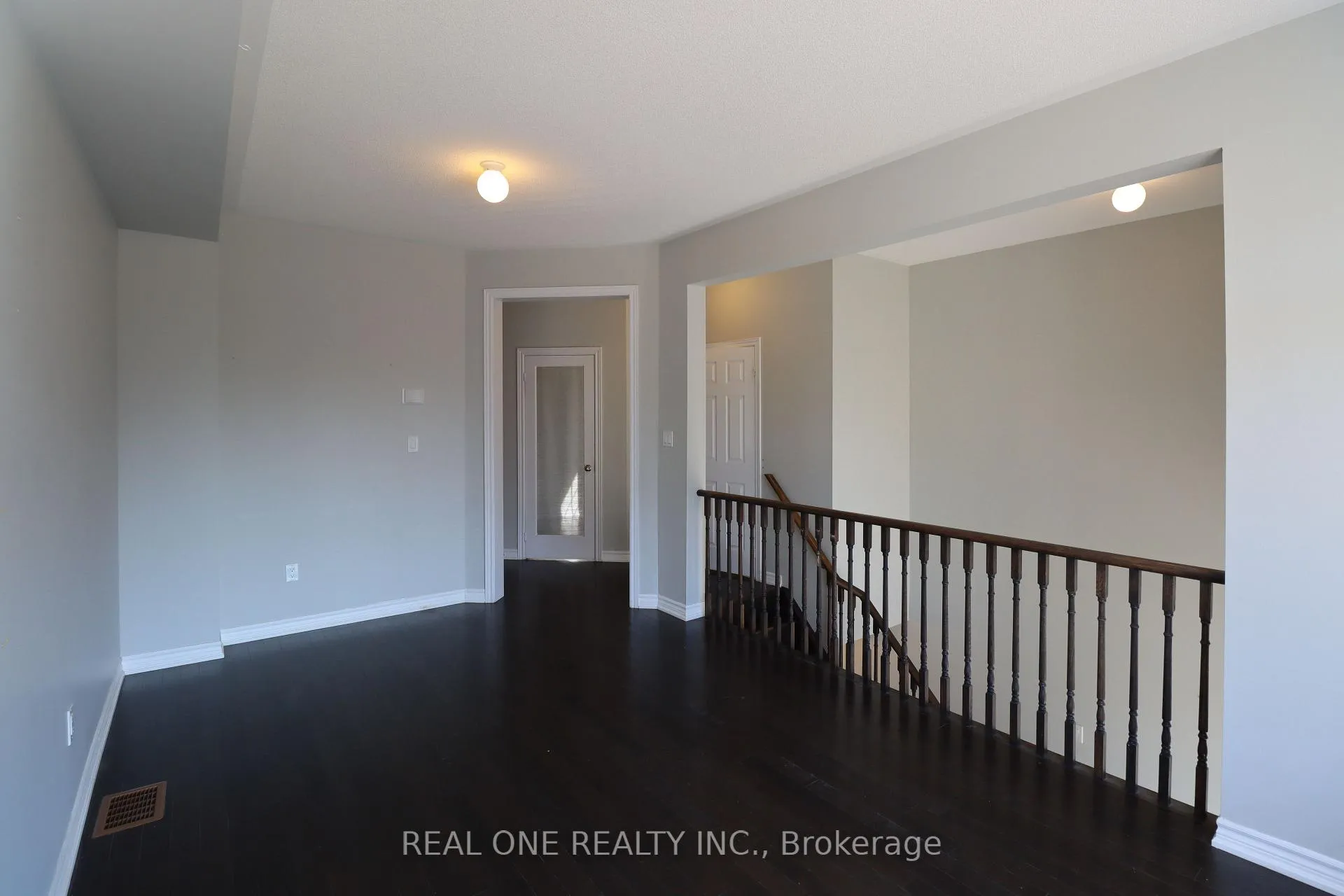 Photo 5 of 180 Sunset Terrace, Vaughan, Vellore Village — HOMEH