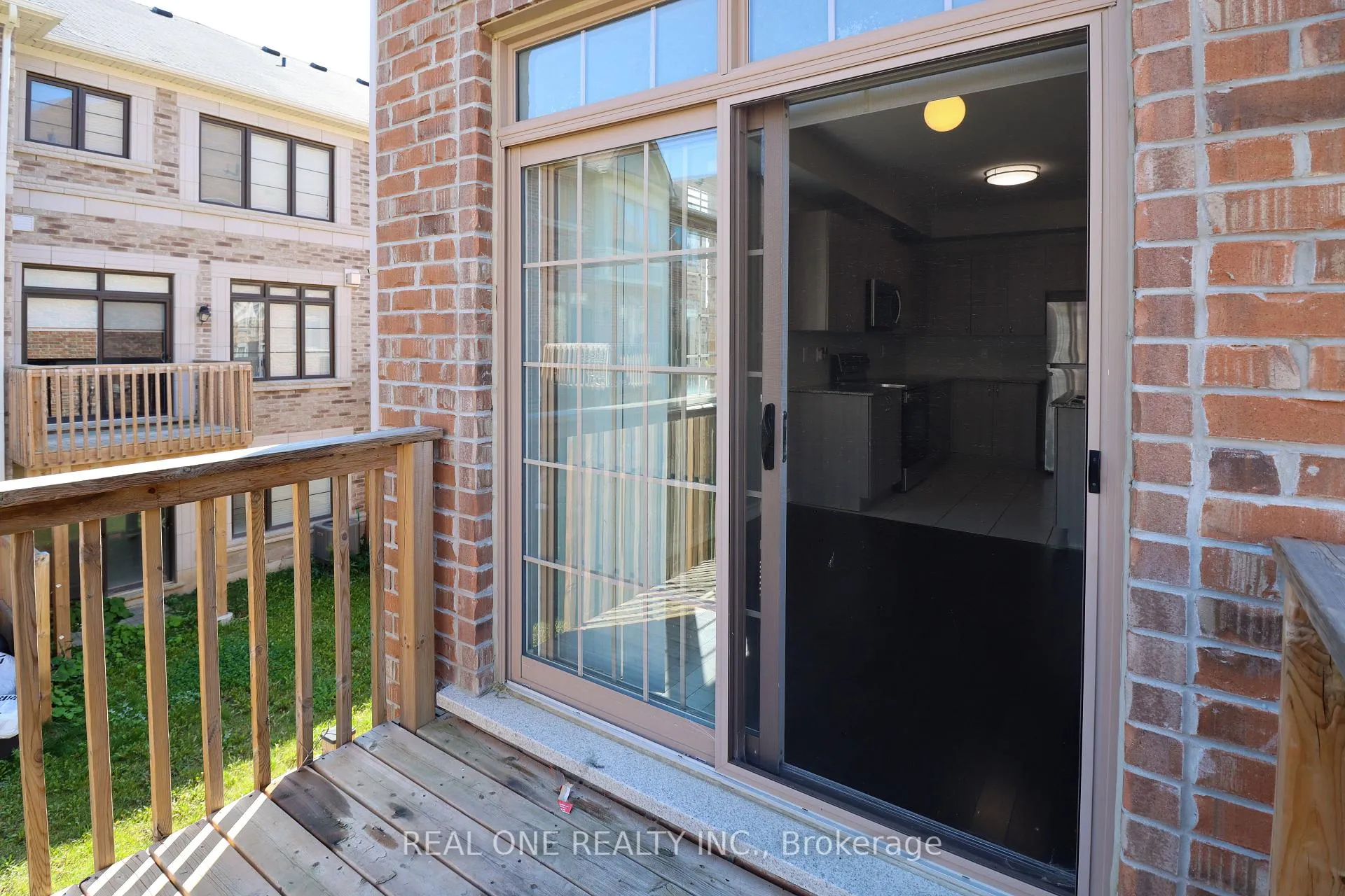 Photo 15 of 180 Sunset Terrace, Vaughan, Vellore Village — HOMEH