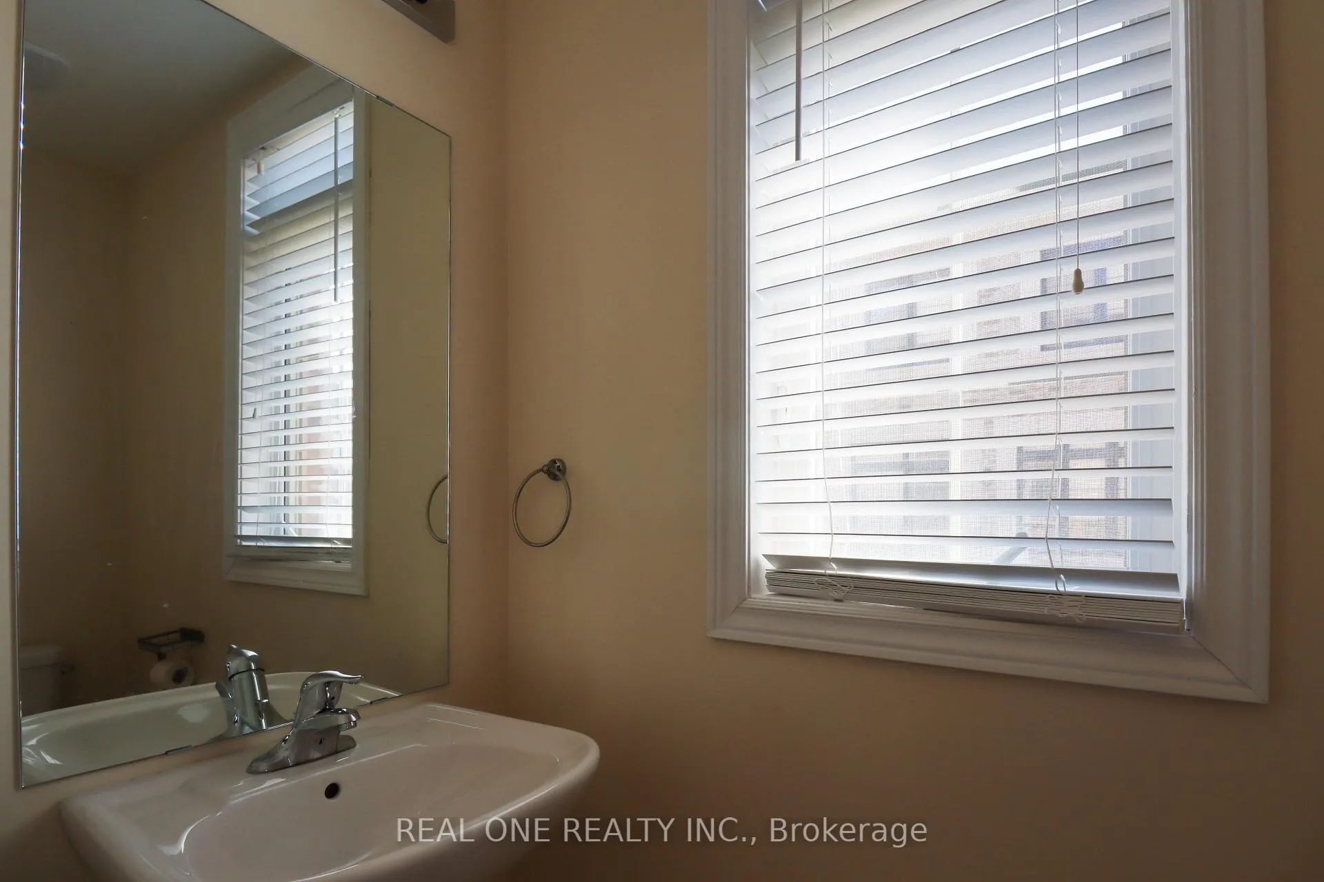 Photo 18 of 180 Sunset Terrace, Vaughan, Vellore Village — HOMEH