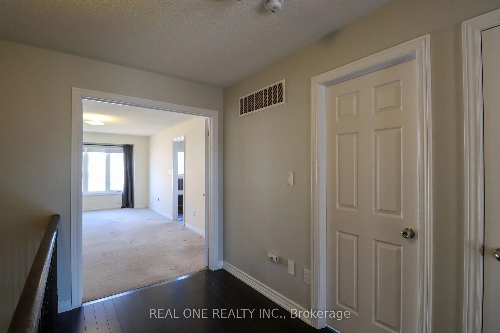 Photo 20 of 180 Sunset Terrace, Vaughan, Vellore Village — HOMEH
