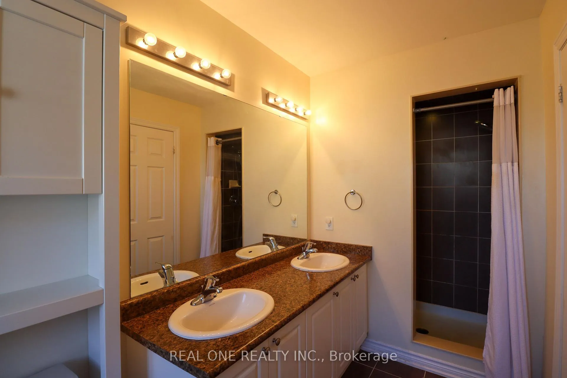 Photo 24 of 180 Sunset Terrace, Vaughan, Vellore Village — HOMEH