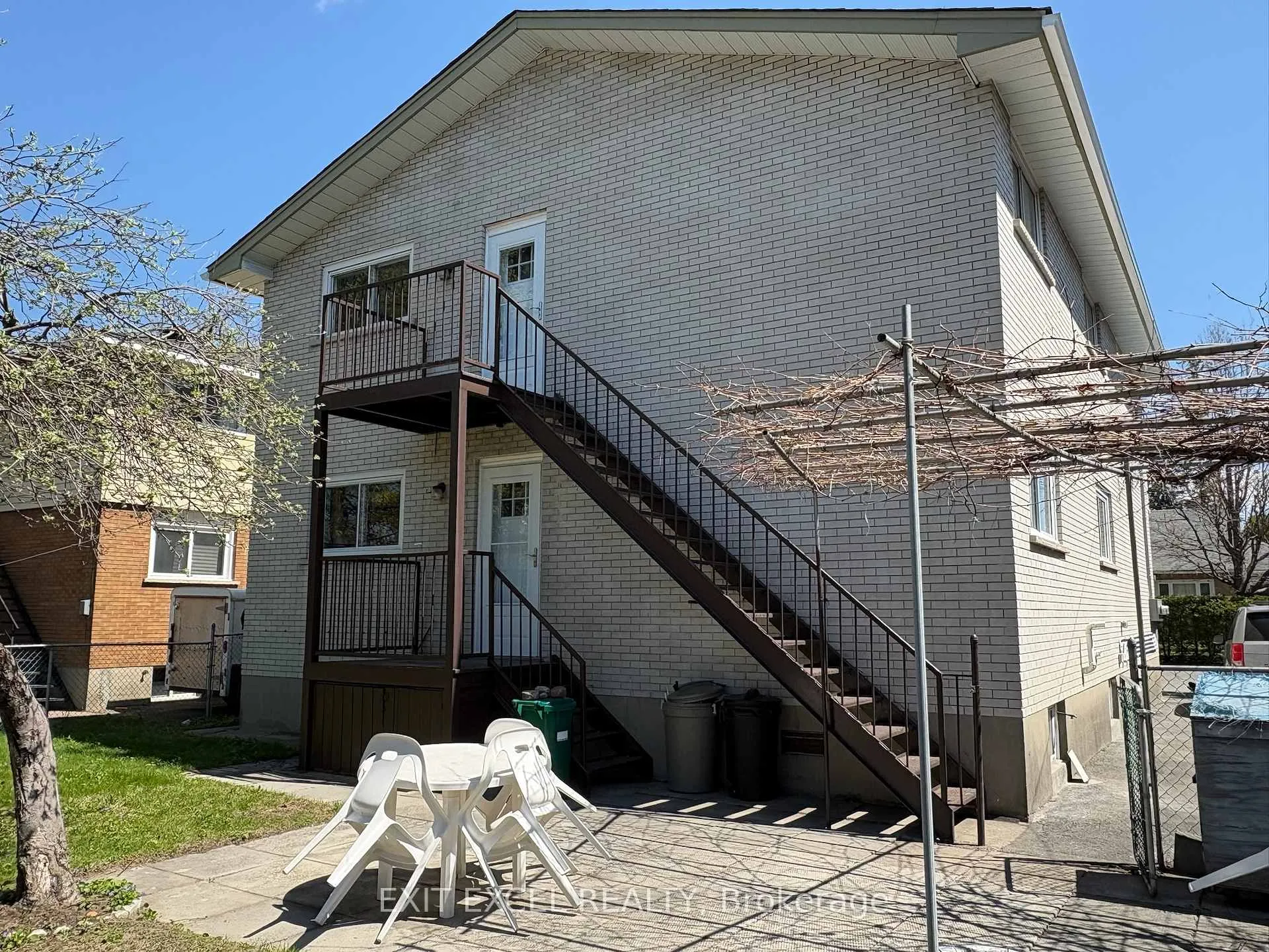 Photo 10 of Unit 1, 816 Dundee Avenue, Ottawa, Queensway Terrace North — HOMEH