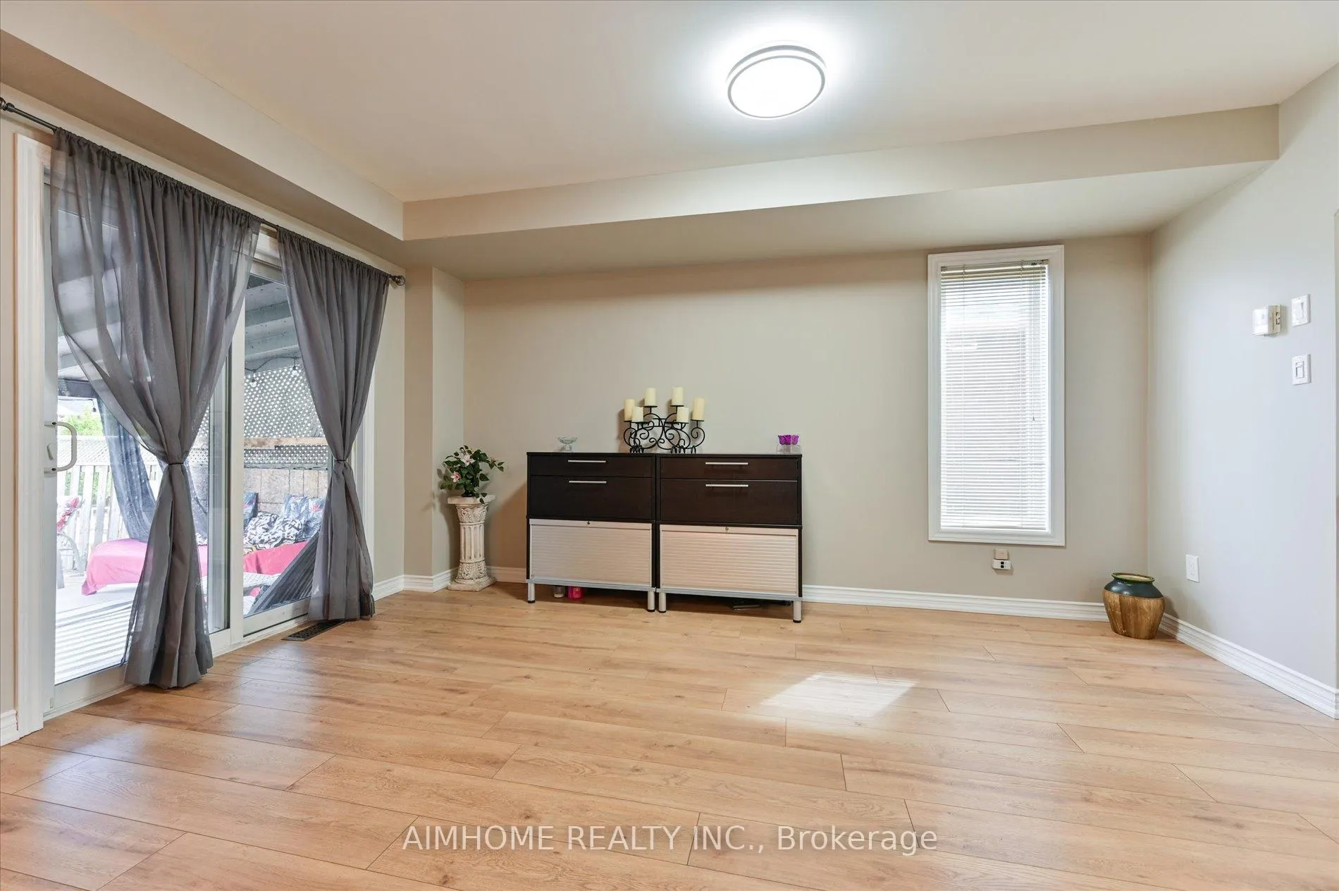 Photo 13 of 12 Boxhill Road, Markham, Milliken Mills East — HOMEH