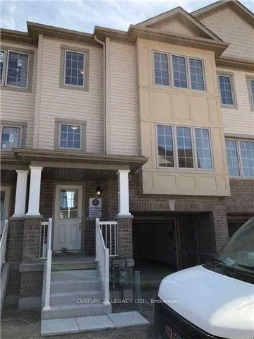 Photo 2 of Unit Unit 2, 420 Linden Drive, Cambridge, Preston Heights — HOMEH