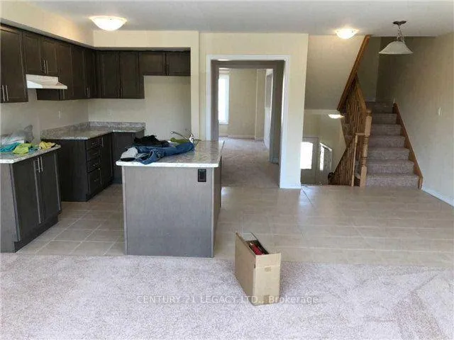 Photo 3 of Unit Unit 2, 420 Linden Drive, Cambridge, Preston Heights — HOMEH