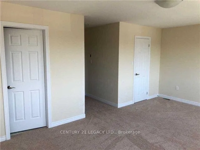 Photo 4 of Unit Unit 2, 420 Linden Drive, Cambridge, Preston Heights — HOMEH