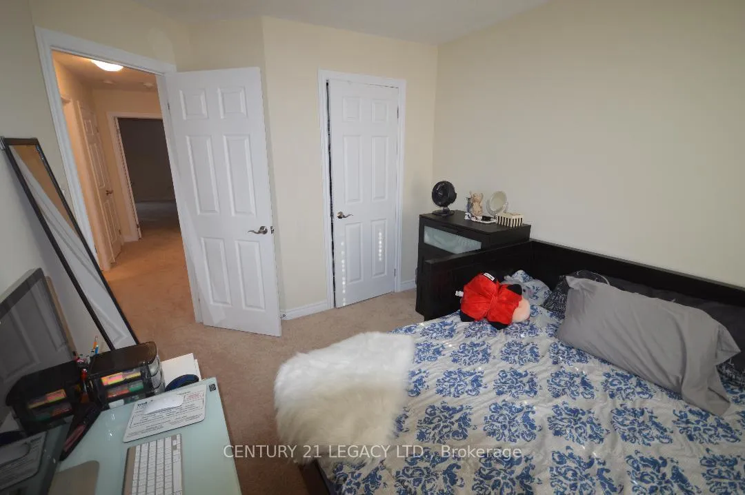 Photo 20 of Unit Unit 2, 420 Linden Drive, Cambridge, Preston Heights — HOMEH