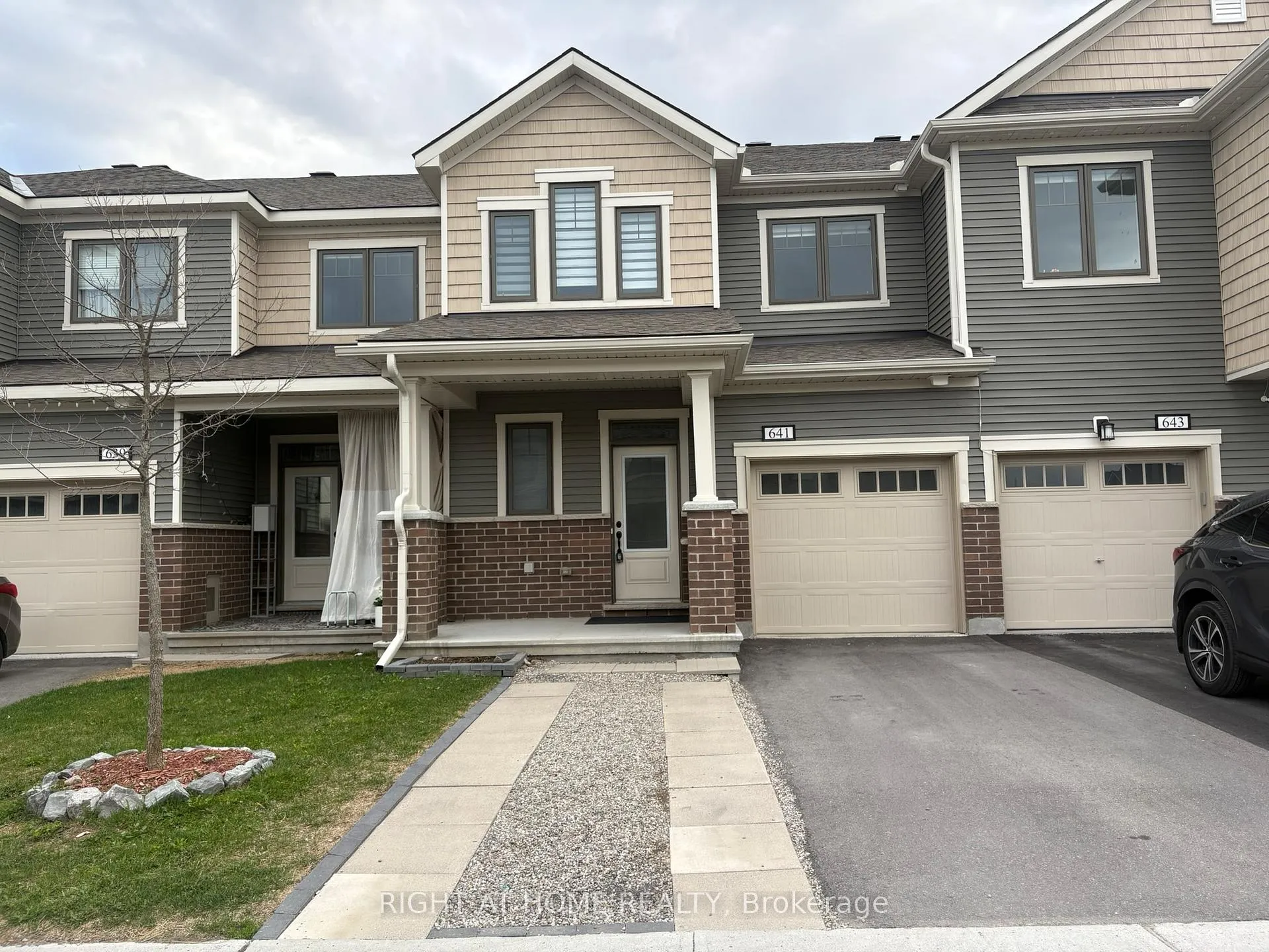 Photo 1 of 641 Allied Mews, Ottawa, Stittsville (North) — HOMEH
