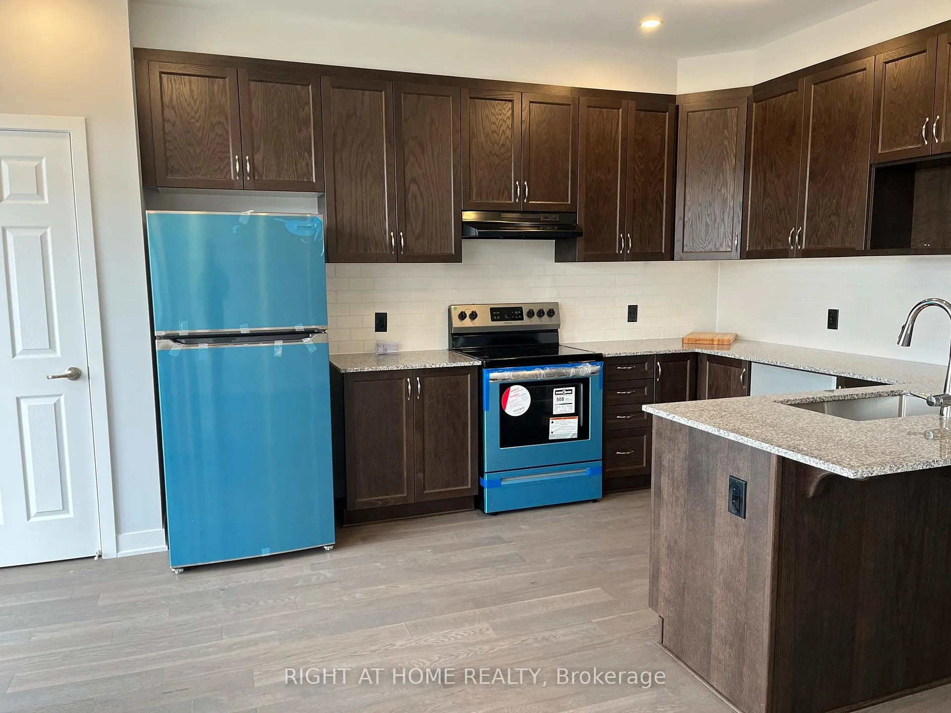 Photo 10 of 641 Allied Mews, Ottawa, Stittsville (North) — HOMEH