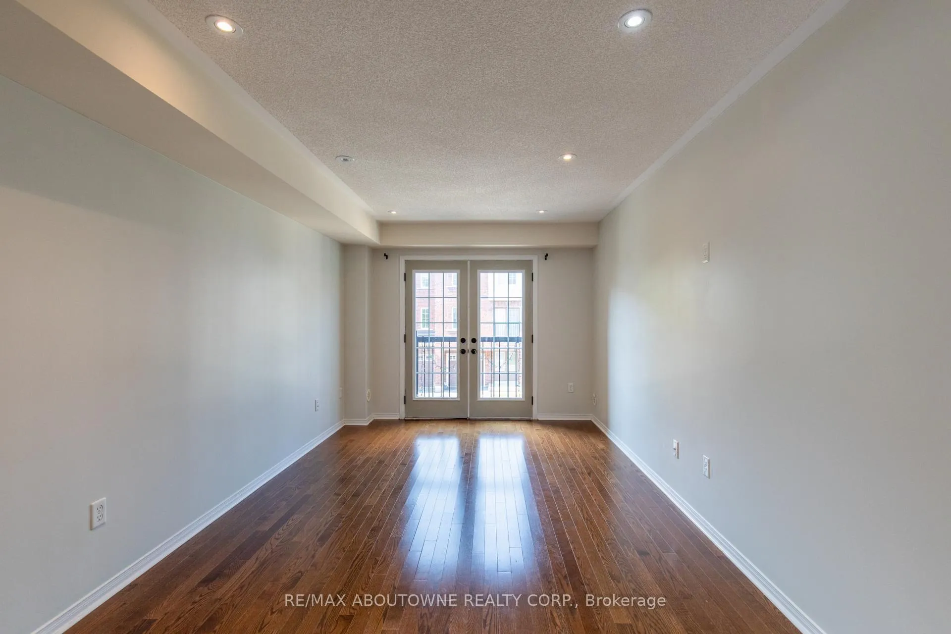 Photo 5 of Unit 75, 2178 Fiddlers Way, Oakville, Westmount — HOMEH