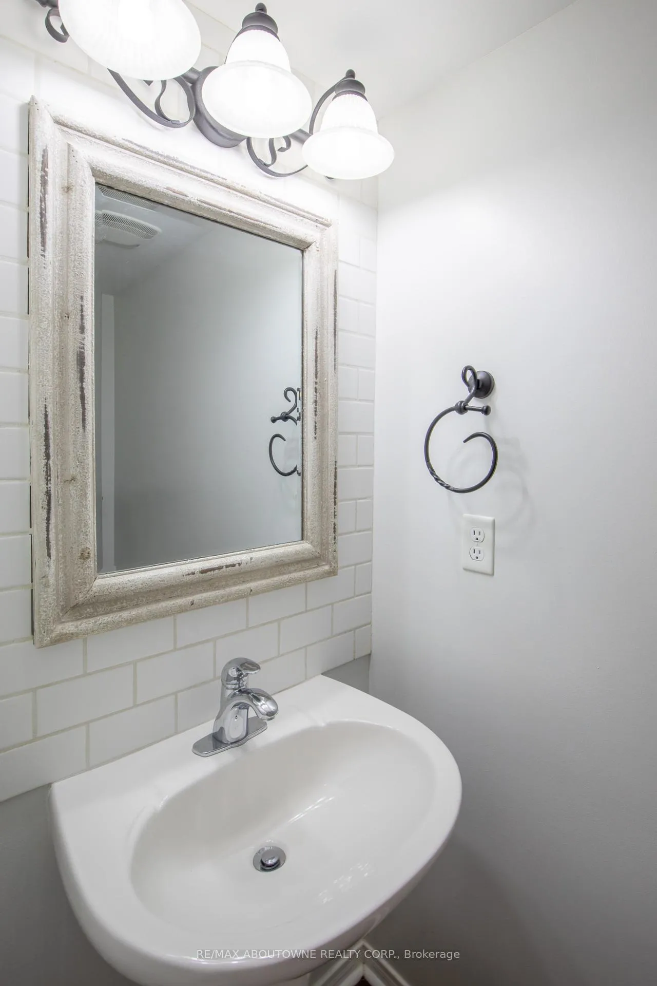 Photo 12 of Unit 75, 2178 Fiddlers Way, Oakville, Westmount — HOMEH
