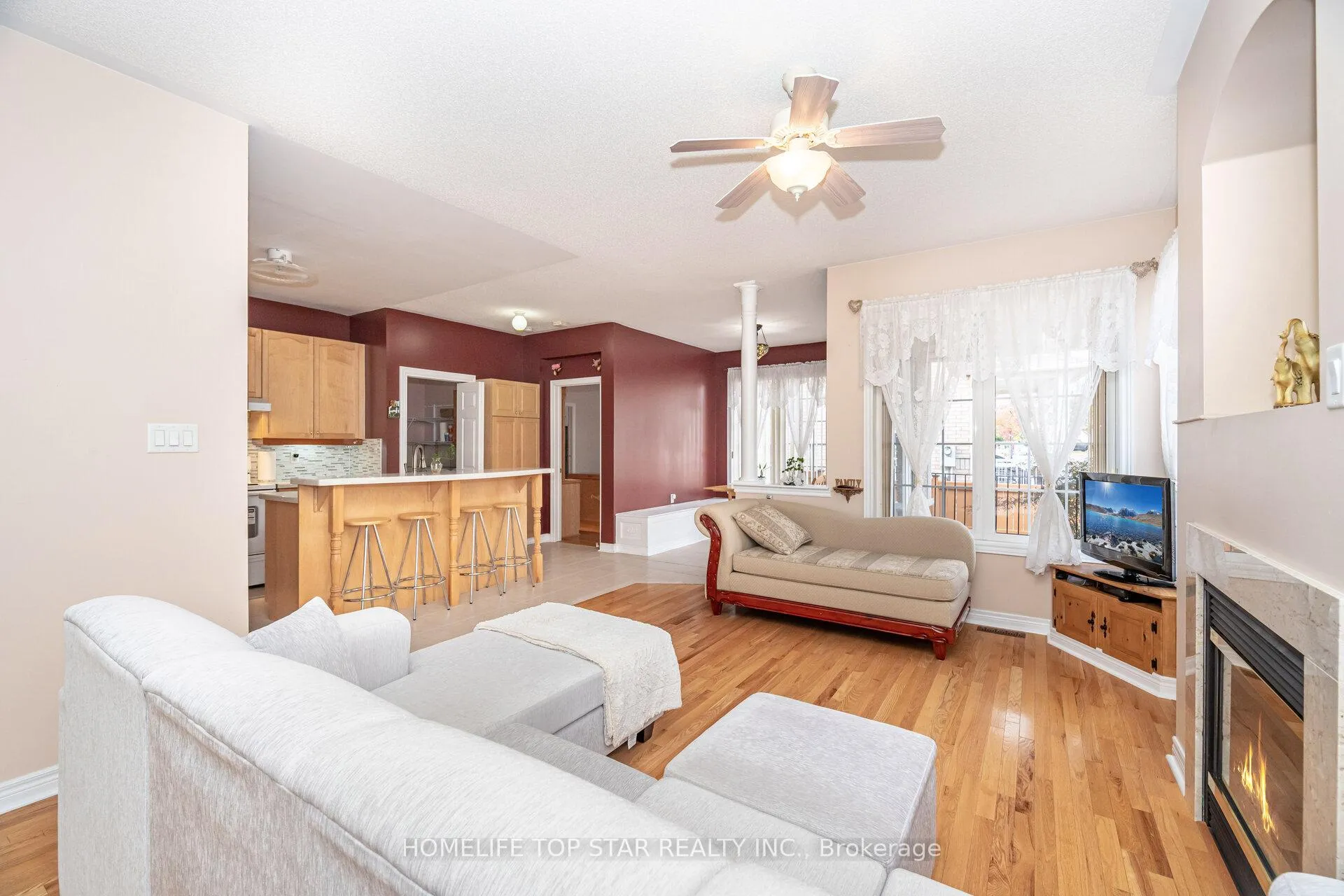 Photo 18 of 26 Delray Drive E, Markham, Greensborough — HOMEH
