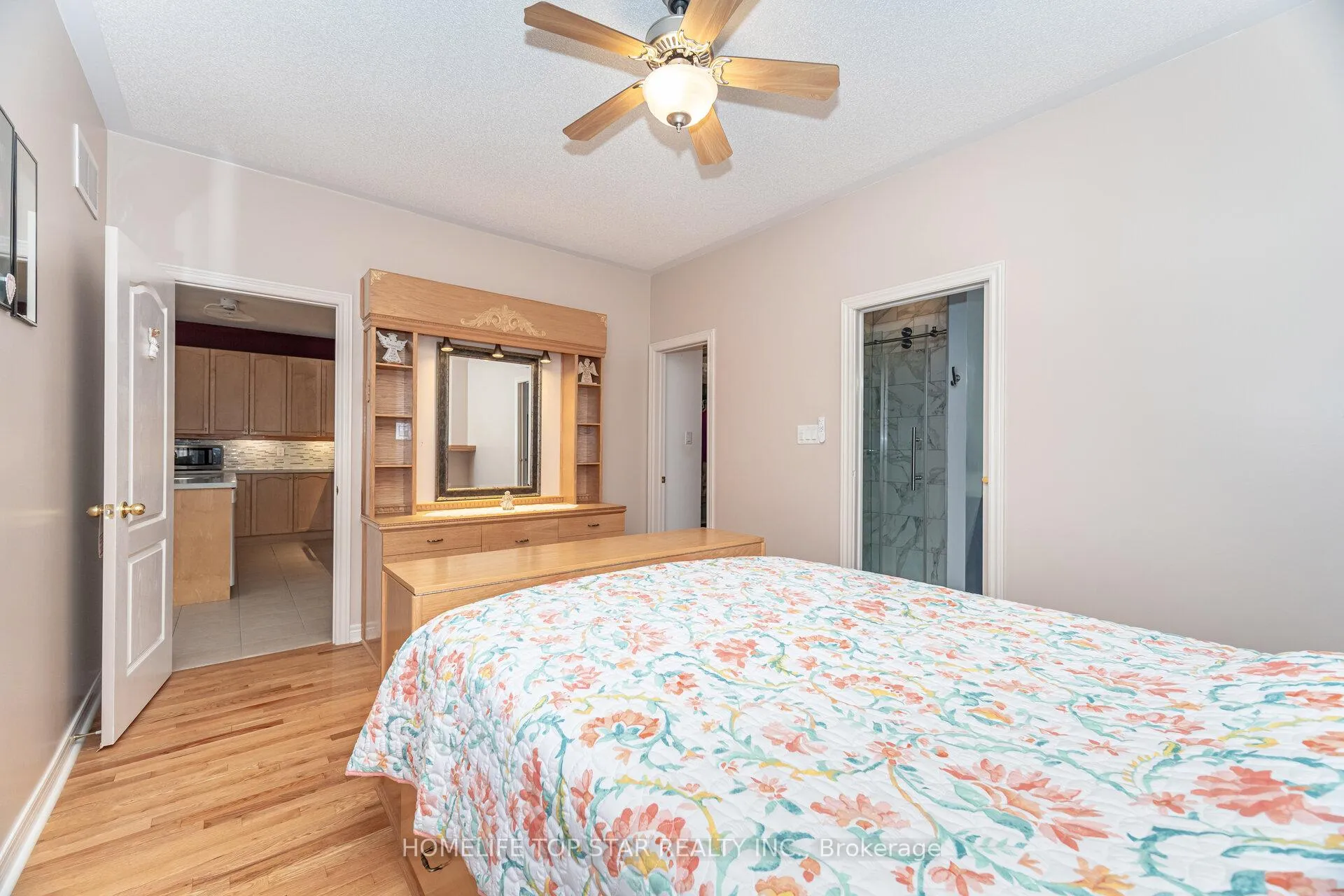 Photo 28 of 26 Delray Drive E, Markham, Greensborough — HOMEH