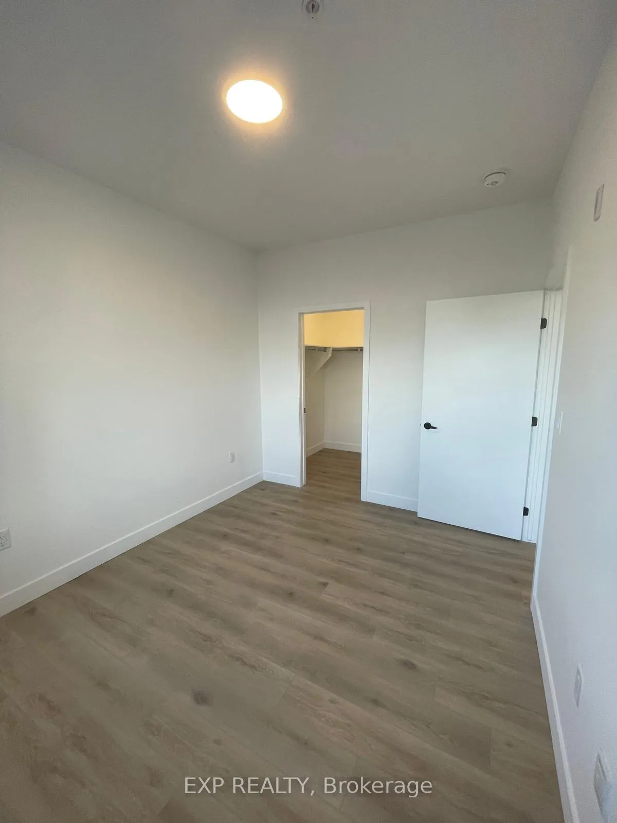 Photo 4 of 1600 James Naismith Drive E, Ottawa, Carson Grove — HOMEH
