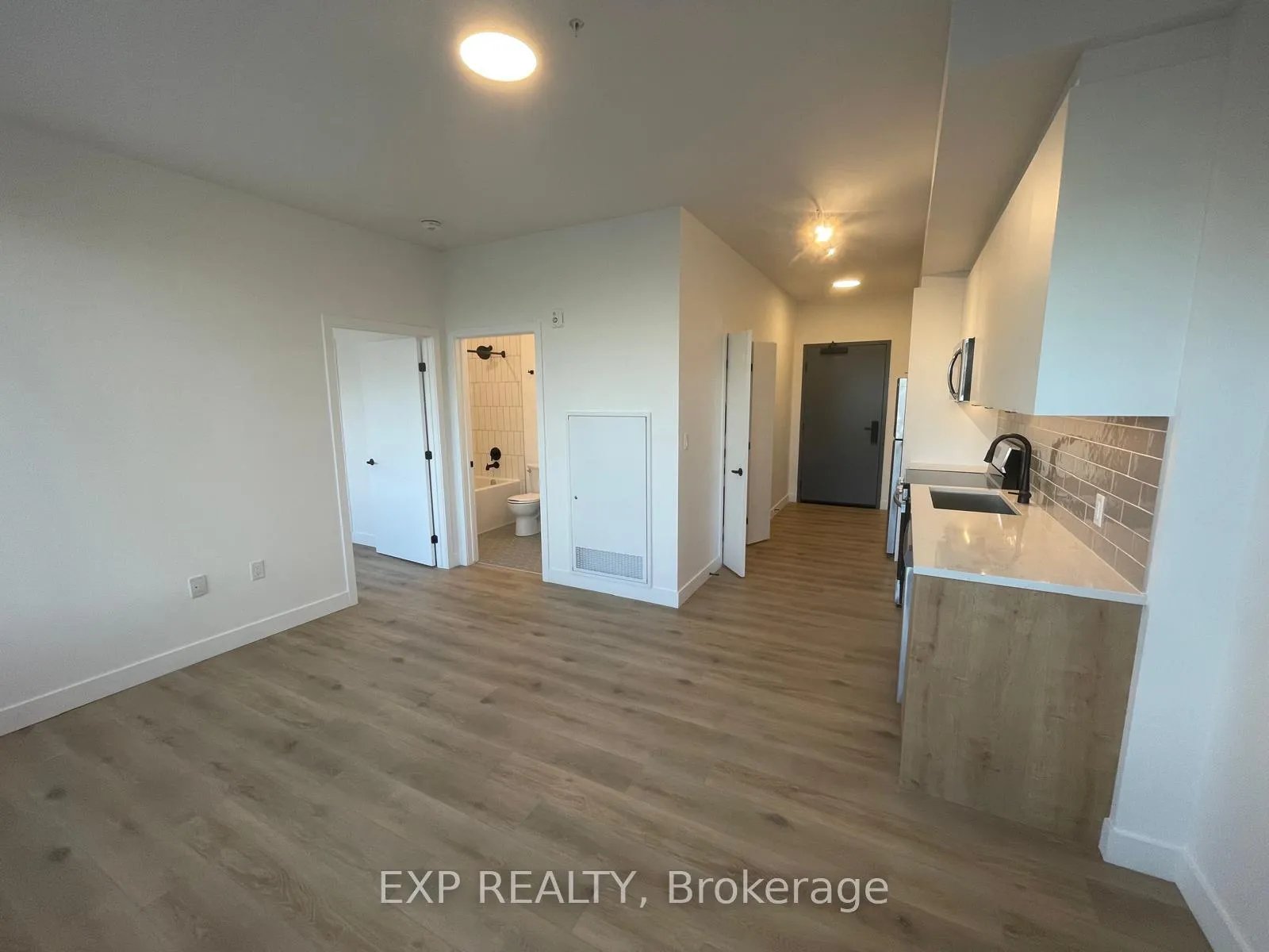 Photo 12 of 1600 James Naismith Drive E, Ottawa, Carson Grove — HOMEH