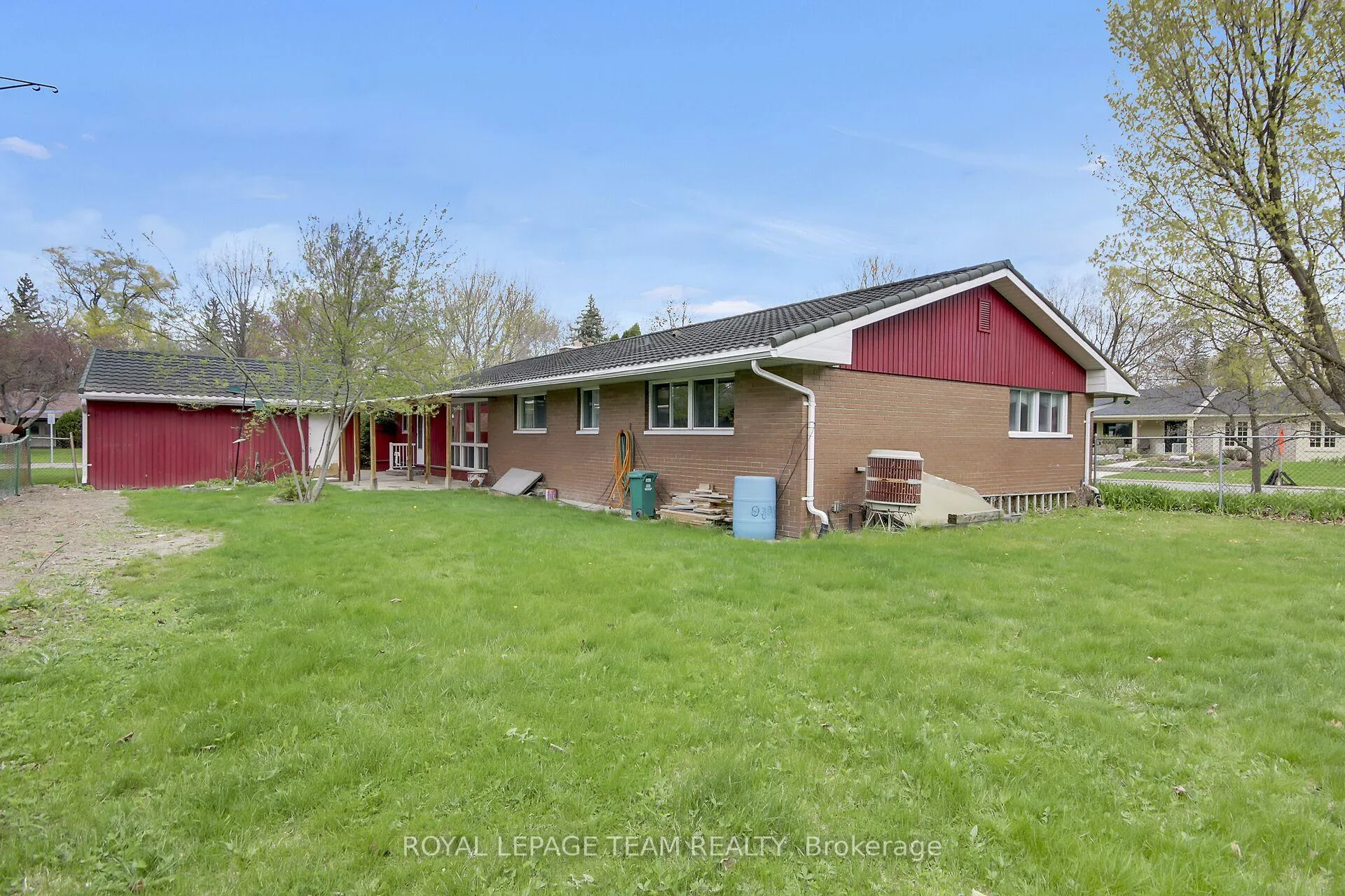 Photo 29 of 2 Aleutian Road, Ottawa, Bruce Farm/Graham Park/Qualicum/Bellands — HOMEH