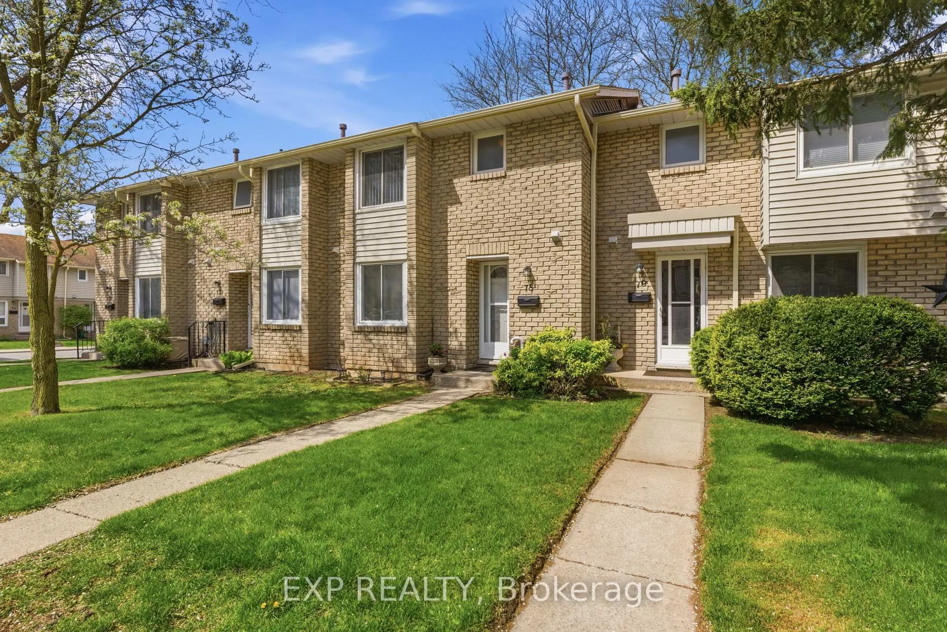 Photo 2 of 6767 Thorold Stone Road, Niagara Falls, Stamford — HOMEH