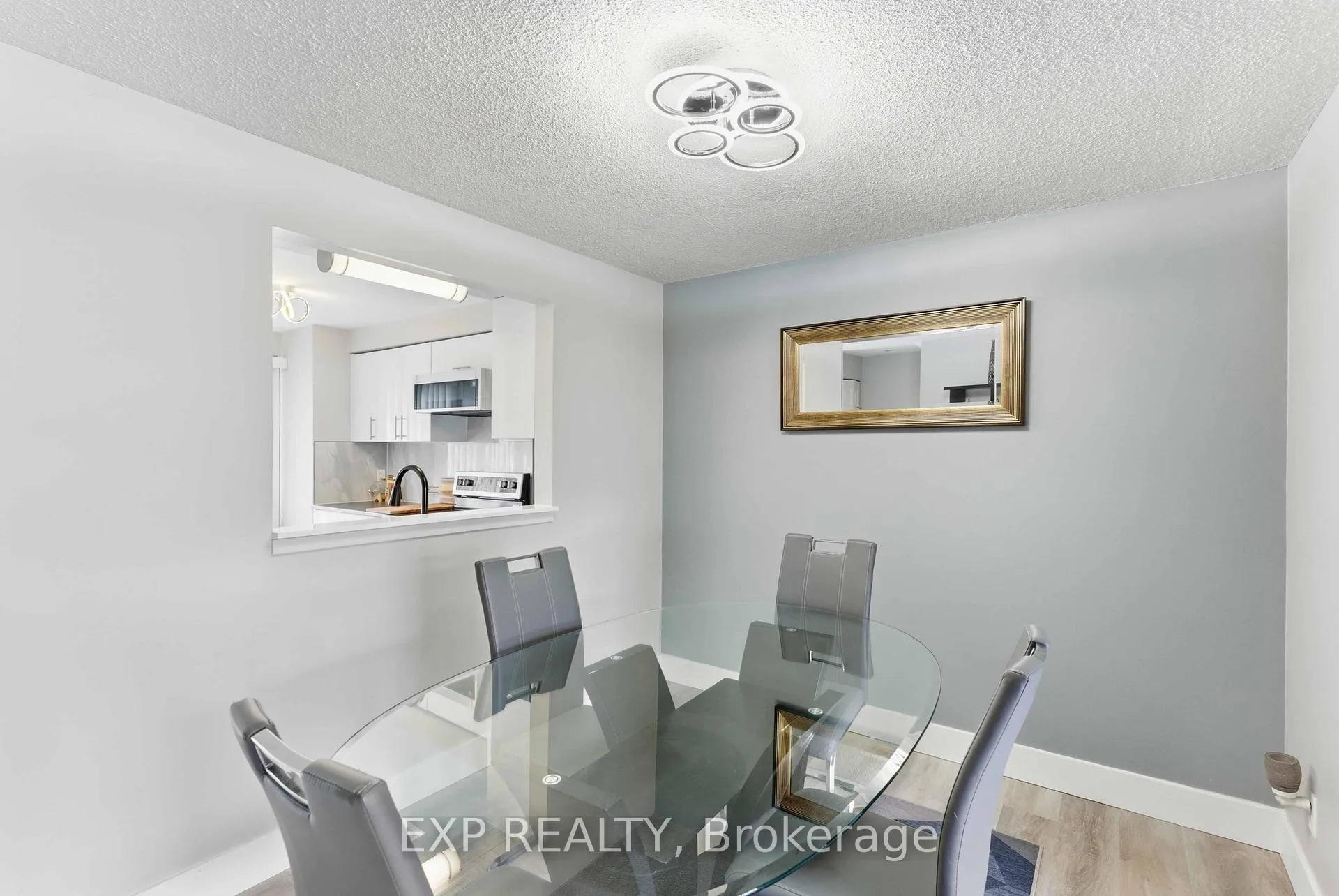 Photo 5 of 6767 Thorold Stone Road, Niagara Falls, Stamford — HOMEH