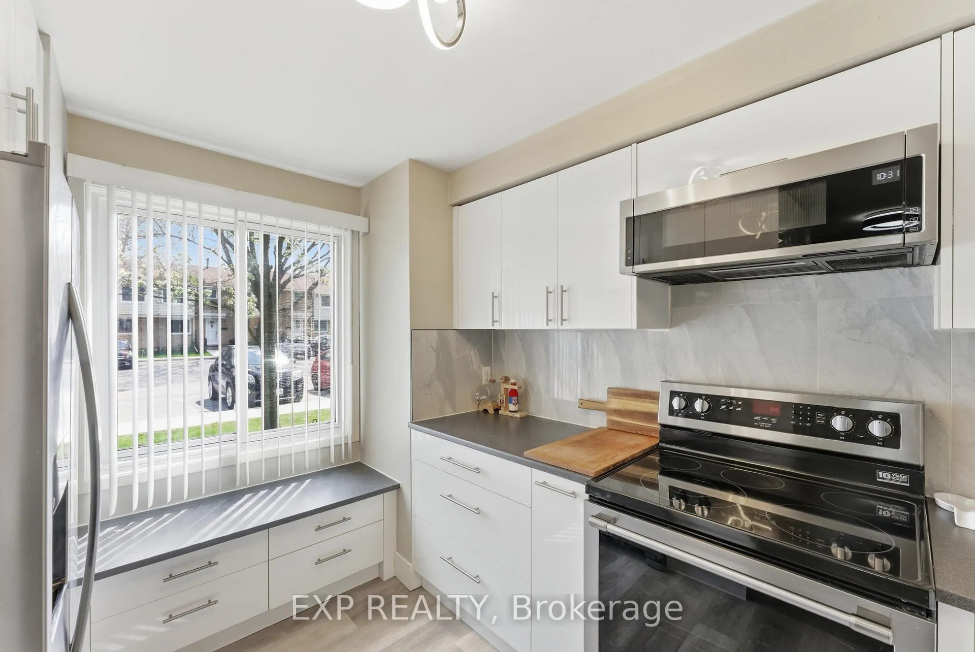 Photo 12 of 6767 Thorold Stone Road, Niagara Falls, Stamford — HOMEH