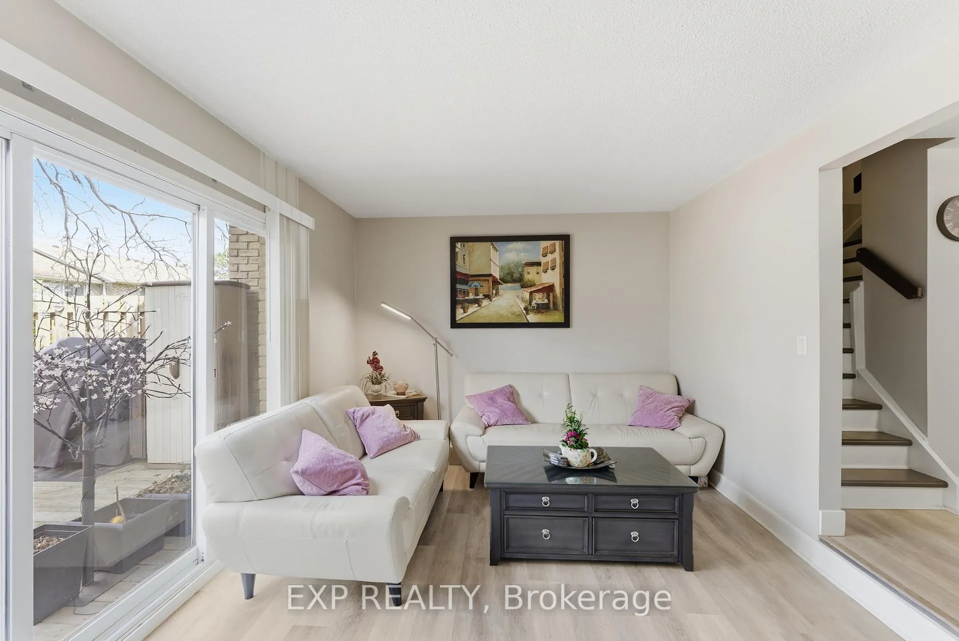 Photo 19 of 6767 Thorold Stone Road, Niagara Falls, Stamford — HOMEH