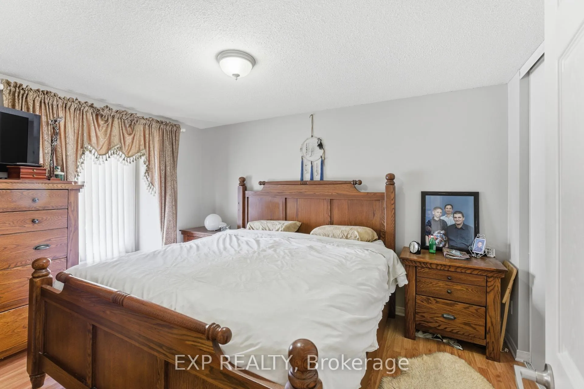 Photo 22 of 6767 Thorold Stone Road, Niagara Falls, Stamford — HOMEH