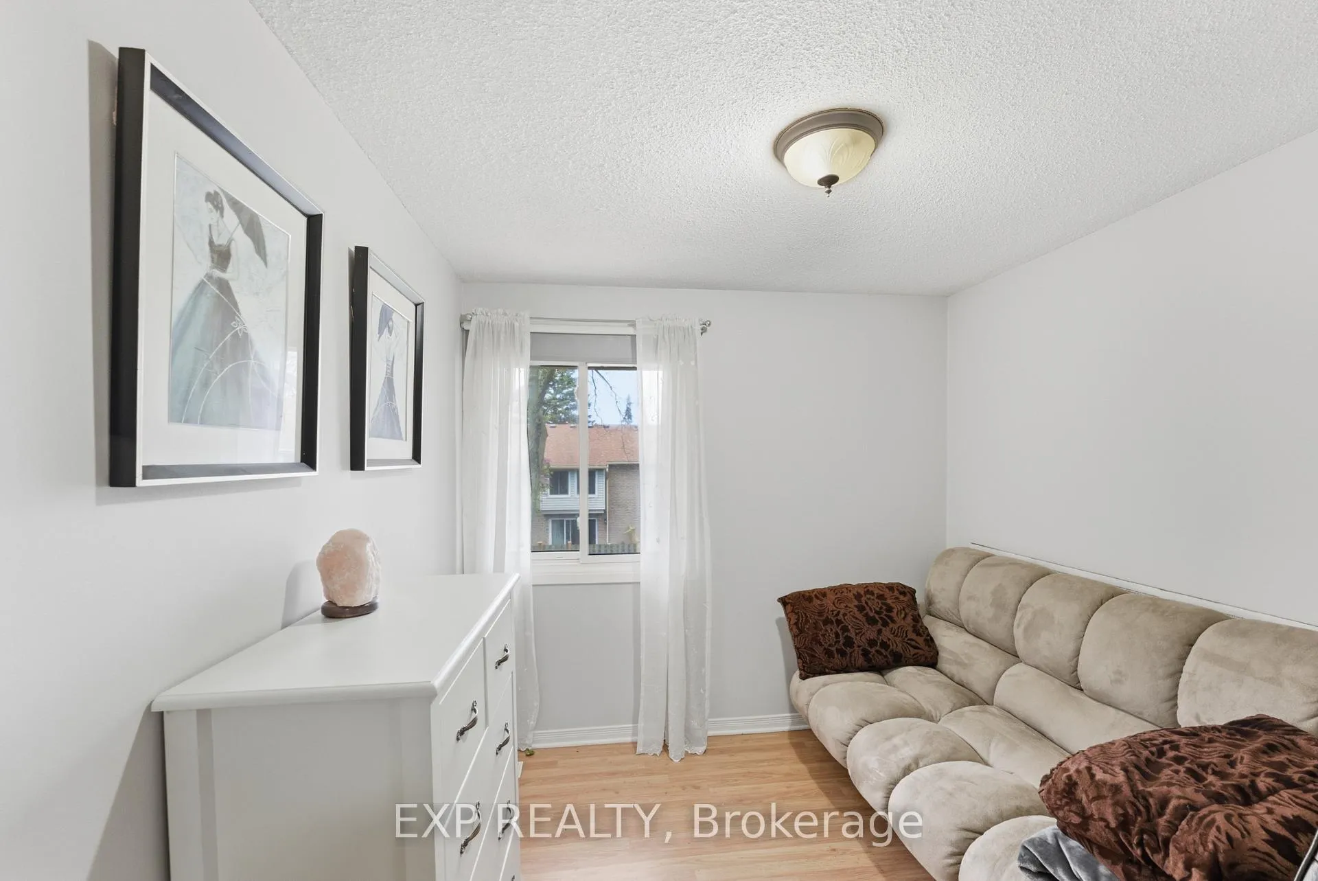 Photo 24 of 6767 Thorold Stone Road, Niagara Falls, Stamford — HOMEH