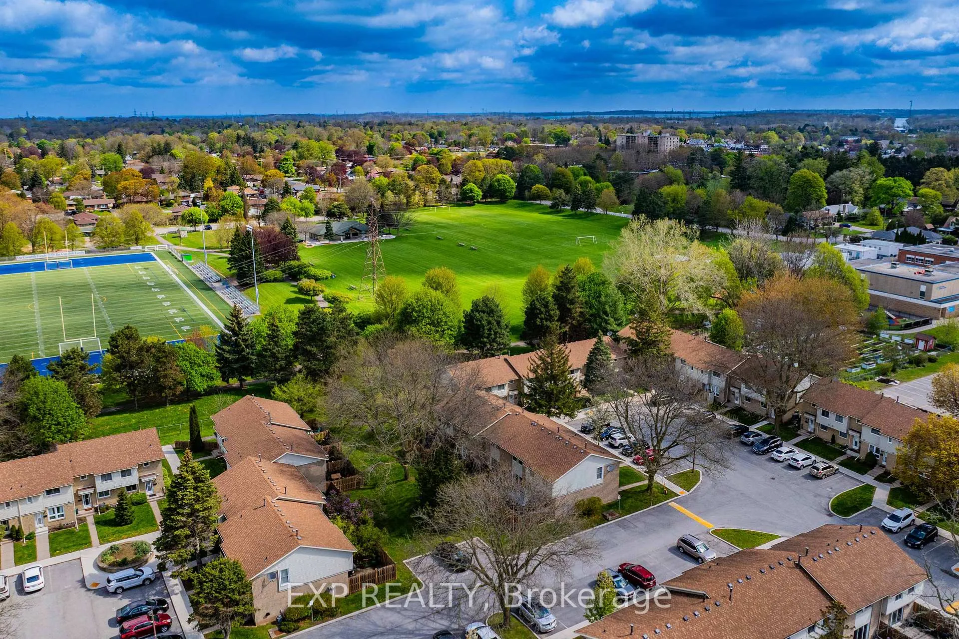 Photo 36 of 6767 Thorold Stone Road, Niagara Falls, Stamford — HOMEH