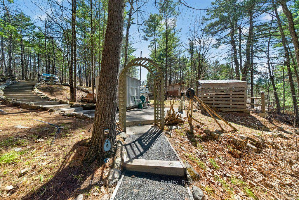 Photo 32 of 1038A Brown's Lane, Frontenac, Frontenac North — HOMEH
