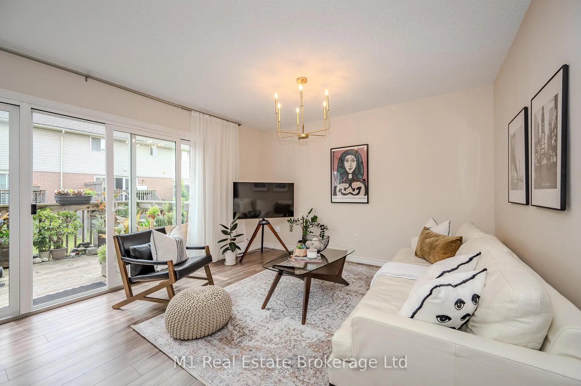 Photo 2 of Unit 17, 361 Arkell Road, Guelph, Pineridge/Westminster Woods — HOMEH