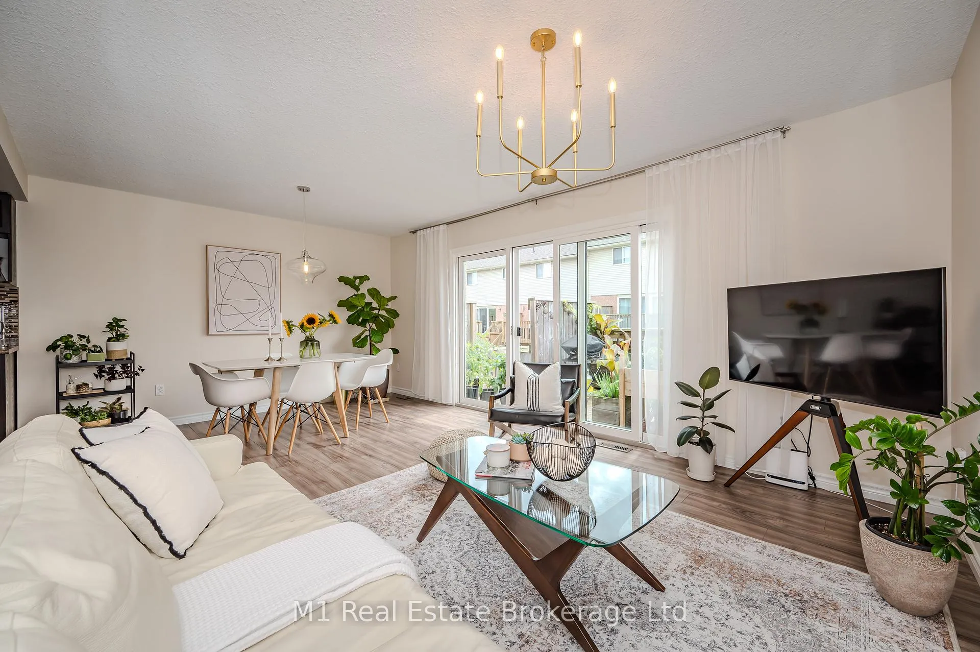 Photo 4 of Unit 17, 361 Arkell Road, Guelph, Pineridge/Westminster Woods — HOMEH