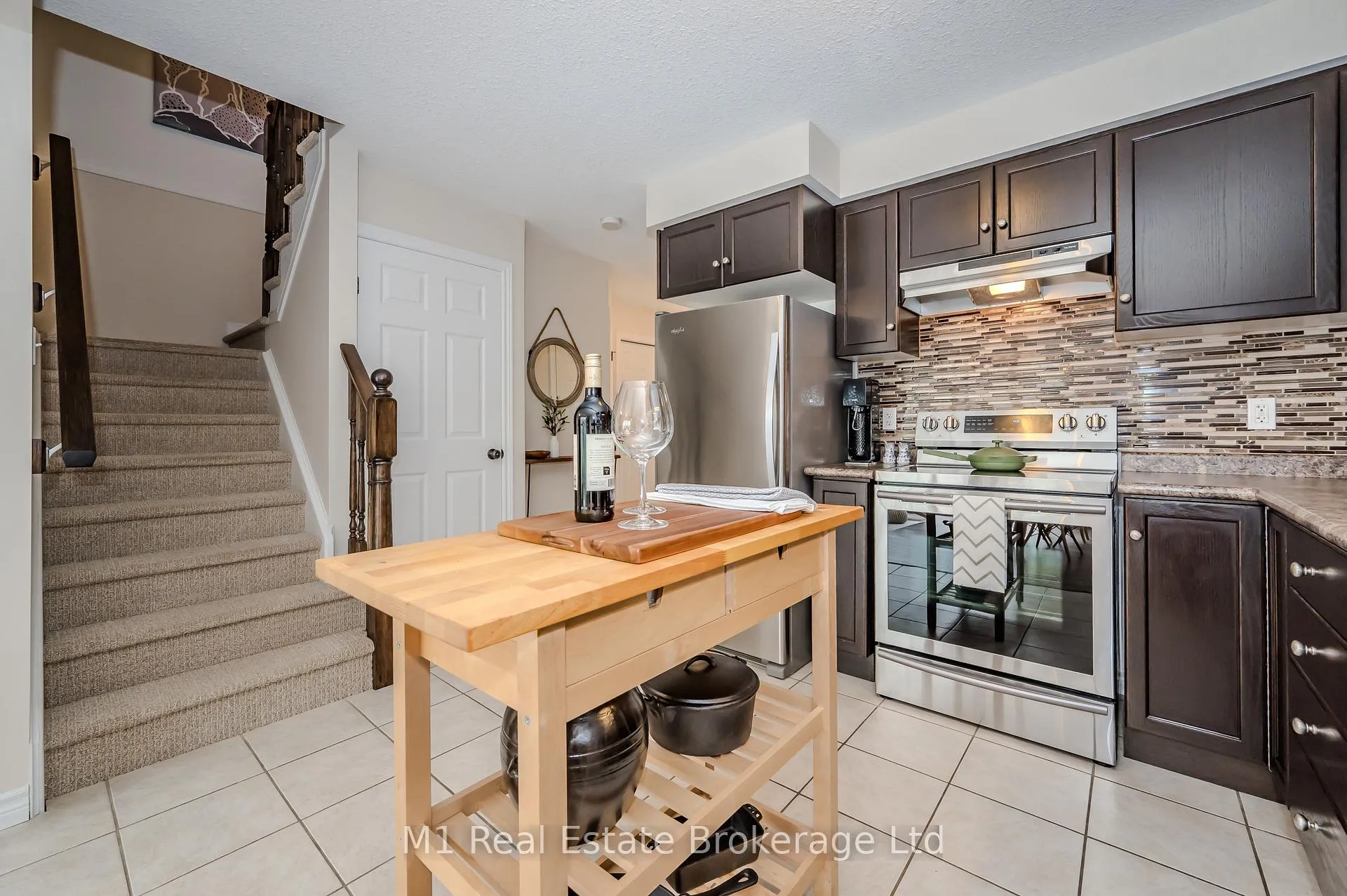 Photo 11 of Unit 17, 361 Arkell Road, Guelph, Pineridge/Westminster Woods — HOMEH