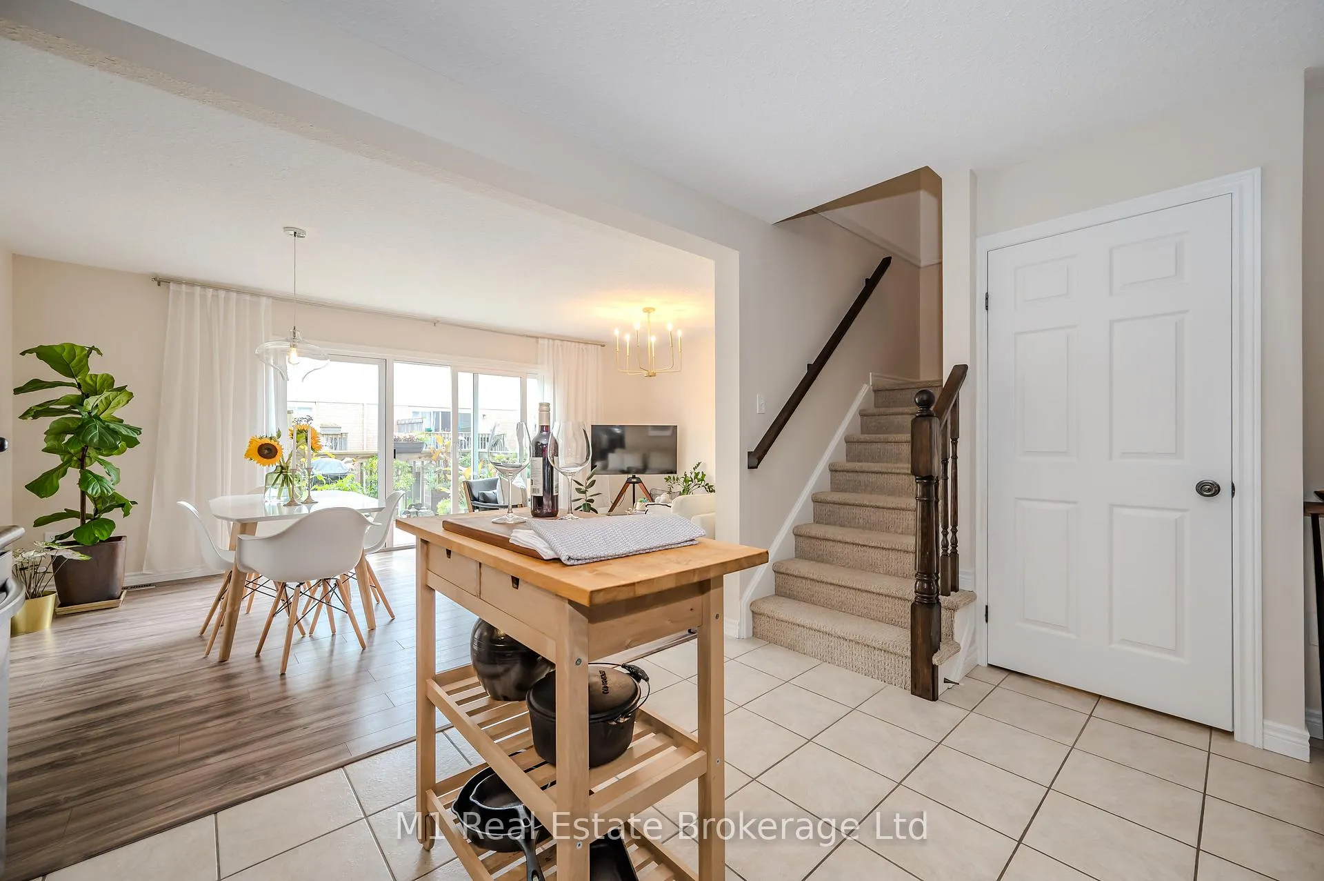 Photo 12 of Unit 17, 361 Arkell Road, Guelph, Pineridge/Westminster Woods — HOMEH