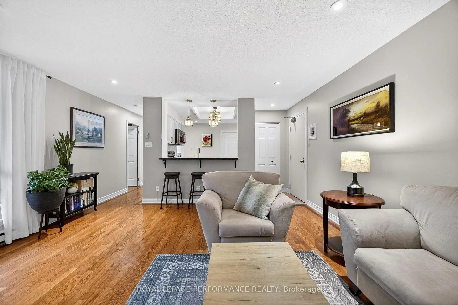 Photo 6 of Unit 5, 35 Murray Street, Ottawa, Lower Town/Byward Market — HOMEH