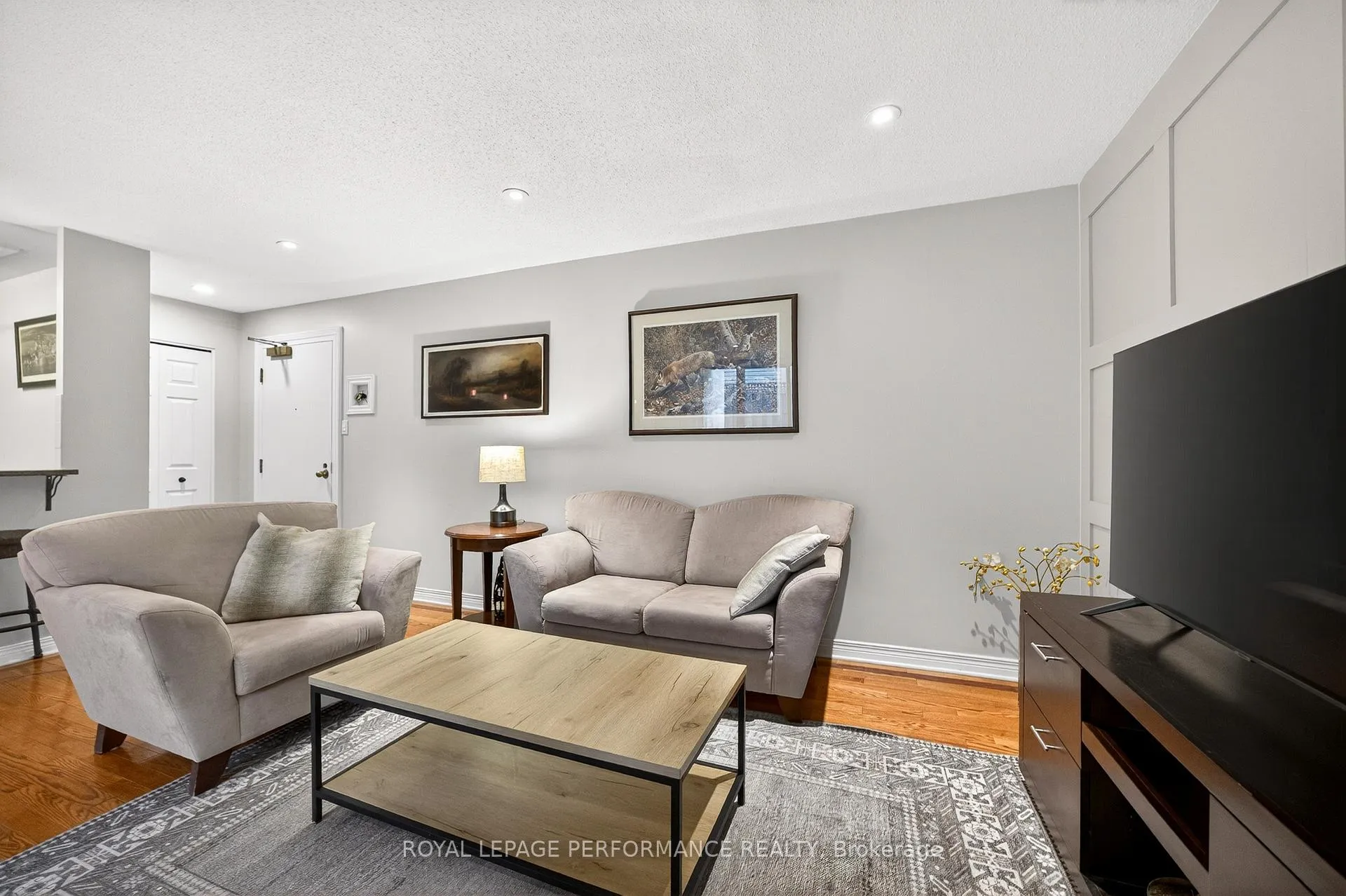 Photo 9 of Unit 5, 35 Murray Street, Ottawa, Lower Town/Byward Market — HOMEH