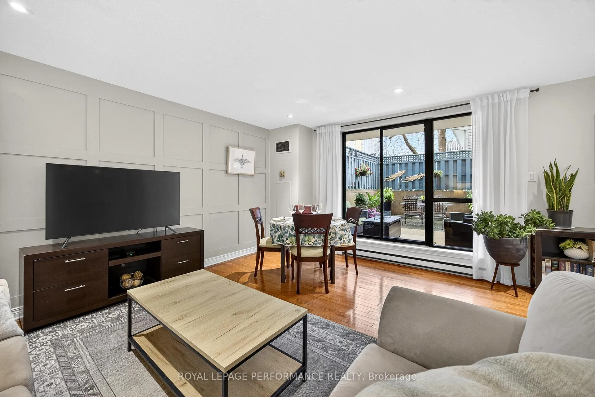 Photo 10 of Unit 5, 35 Murray Street, Ottawa, Lower Town/Byward Market — HOMEH