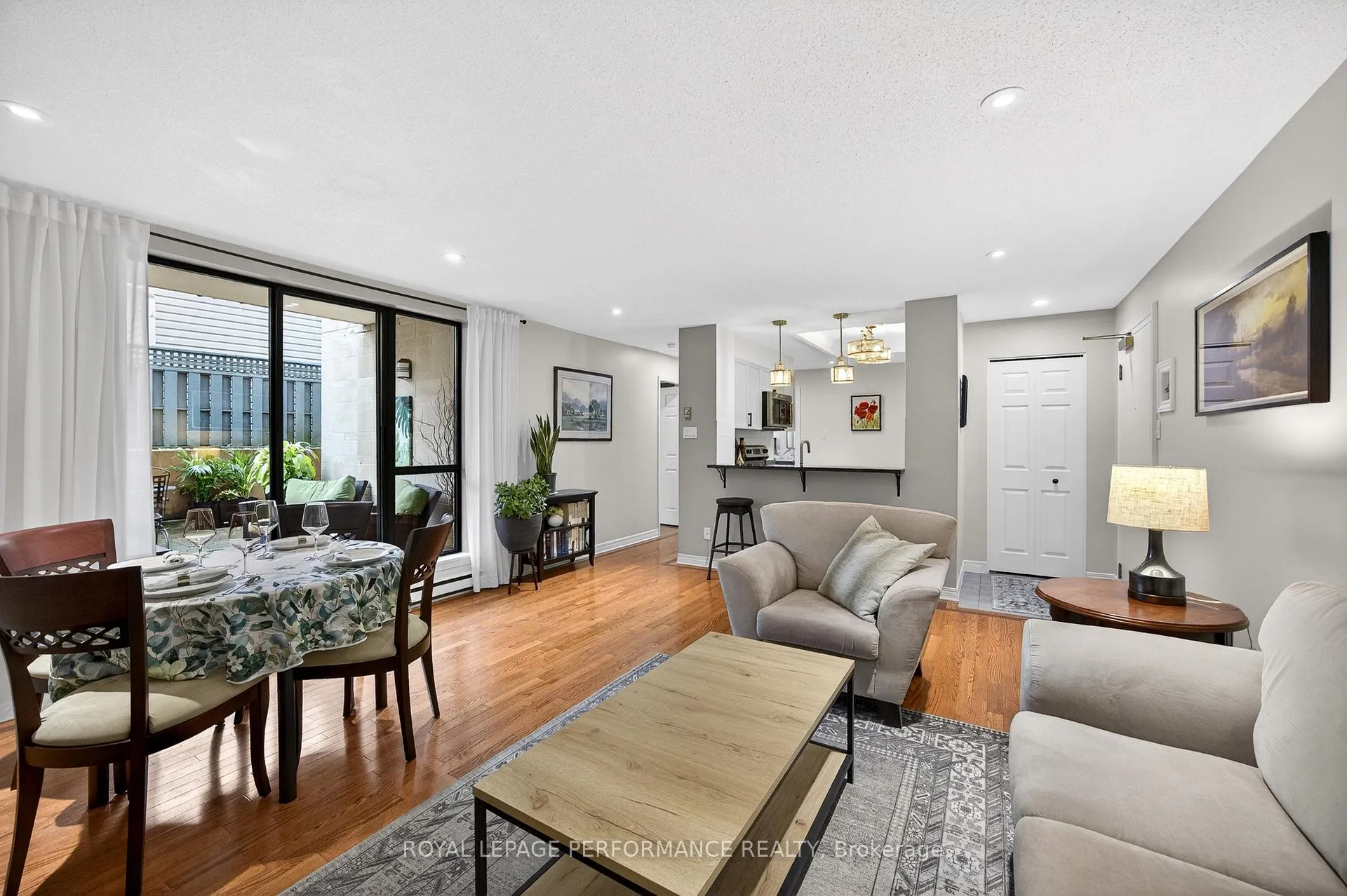 Photo 12 of Unit 5, 35 Murray Street, Ottawa, Lower Town/Byward Market — HOMEH