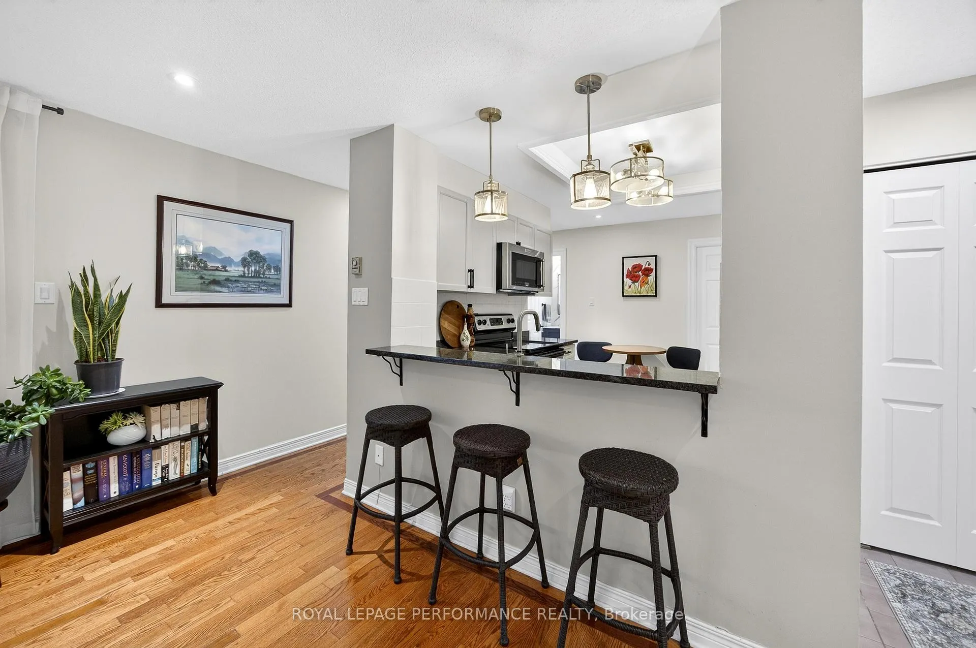 Photo 13 of Unit 5, 35 Murray Street, Ottawa, Lower Town/Byward Market — HOMEH