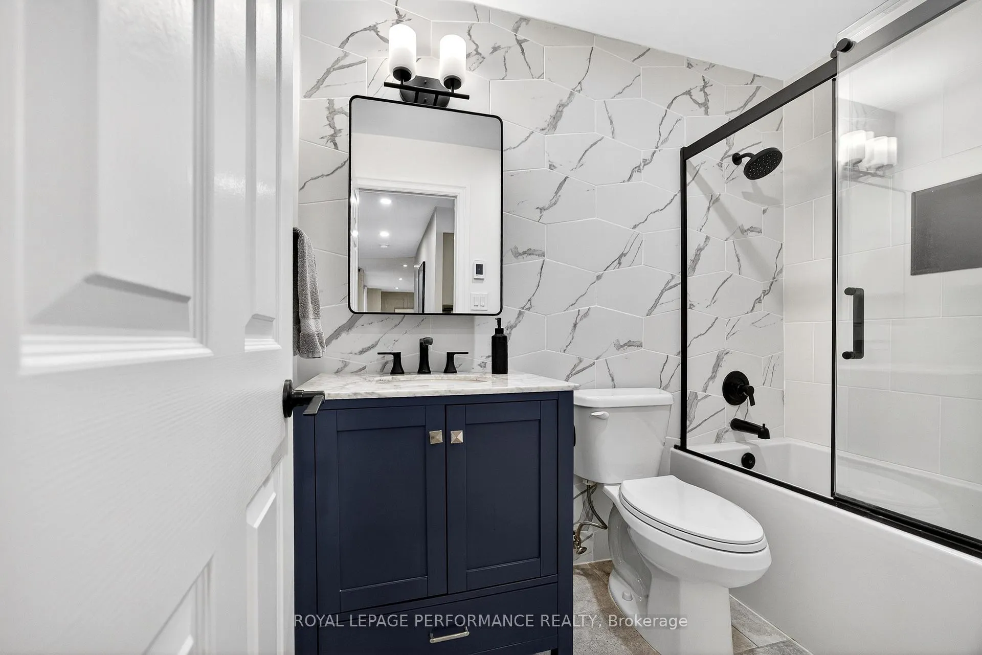 Photo 26 of Unit 5, 35 Murray Street, Ottawa, Lower Town/Byward Market — HOMEH
