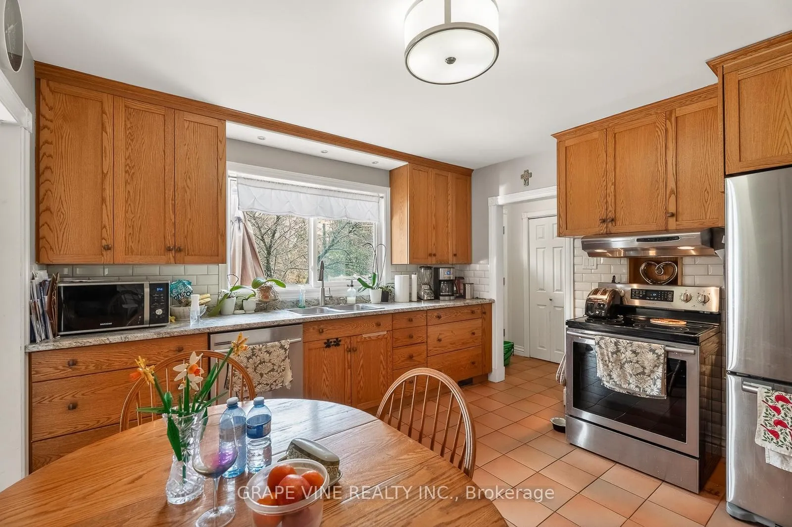 Photo 12 of 46 Macfarlane Road, Ottawa, Pineglen/Country Place — HOMEH