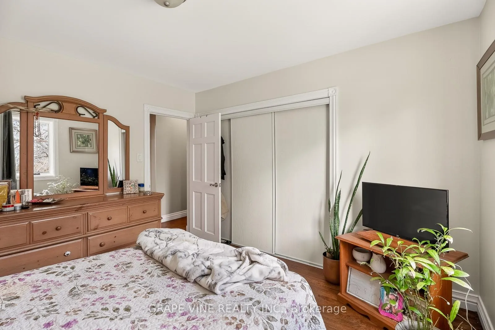 Photo 16 of 46 Macfarlane Road, Ottawa, Pineglen/Country Place — HOMEH