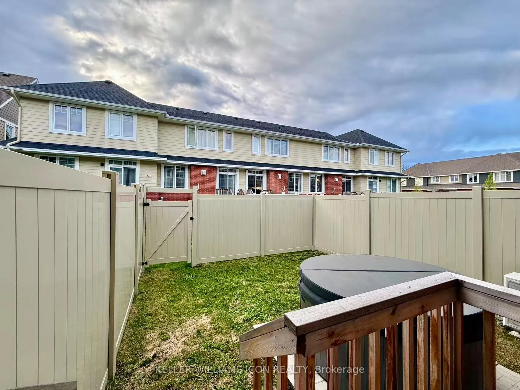 Photo 28 of 56 Loggerhead Heights, Ottawa, Kanata - Kanata Lakes/Heritage Hills — HOMEH